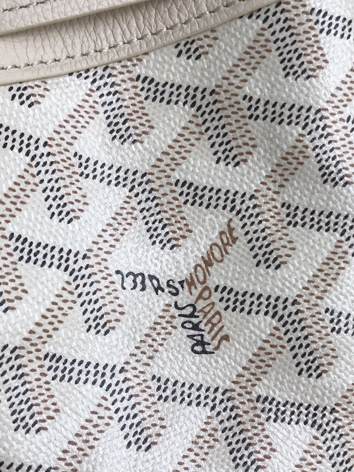    Goyard