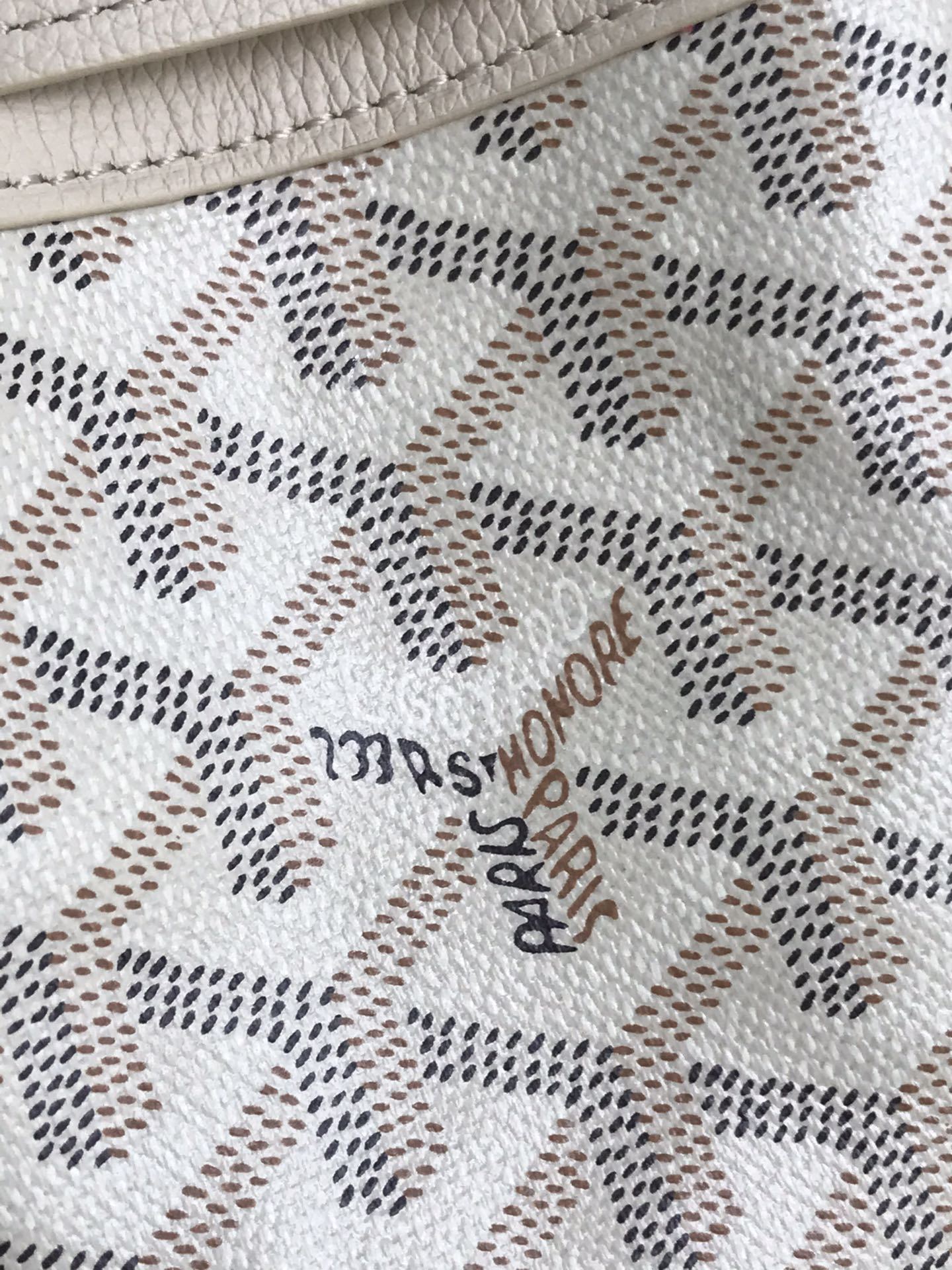    Goyard