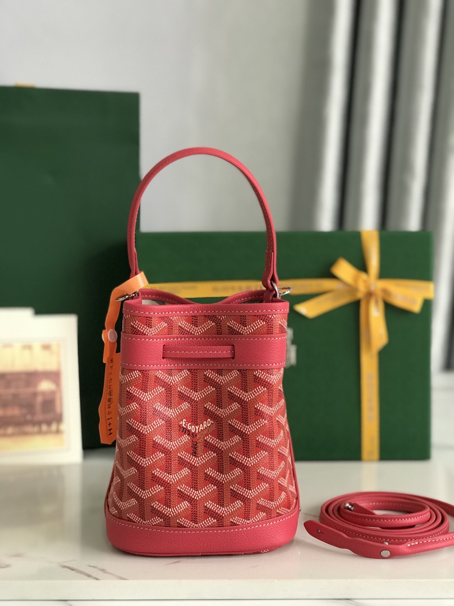    Goyard