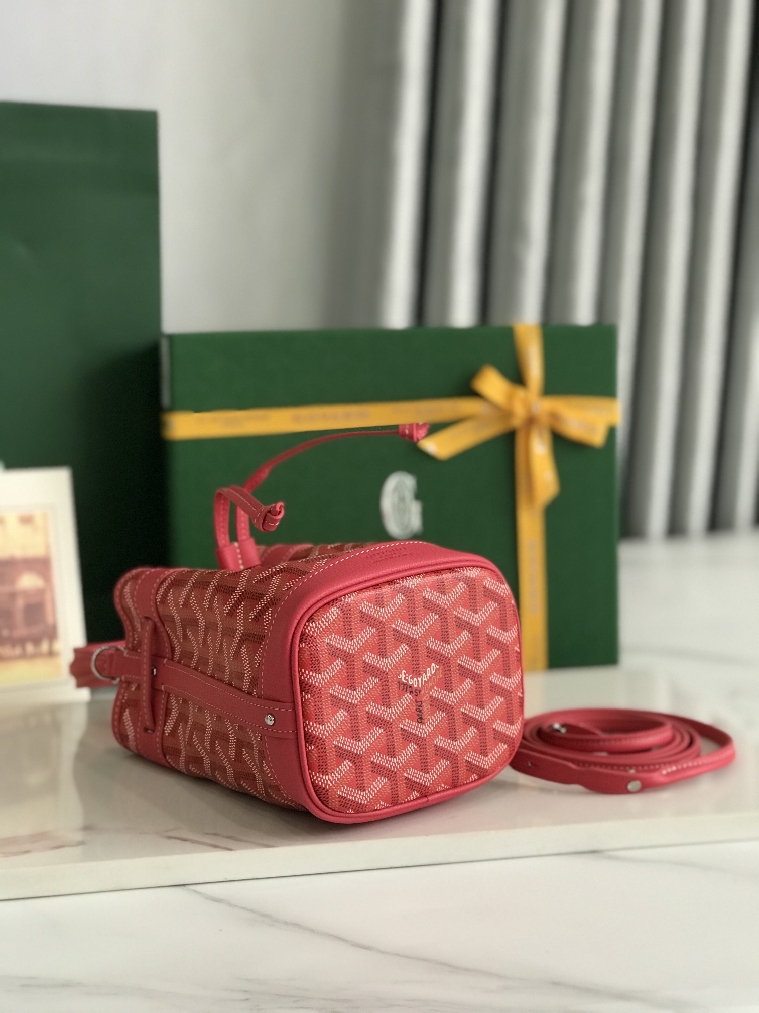    Goyard
