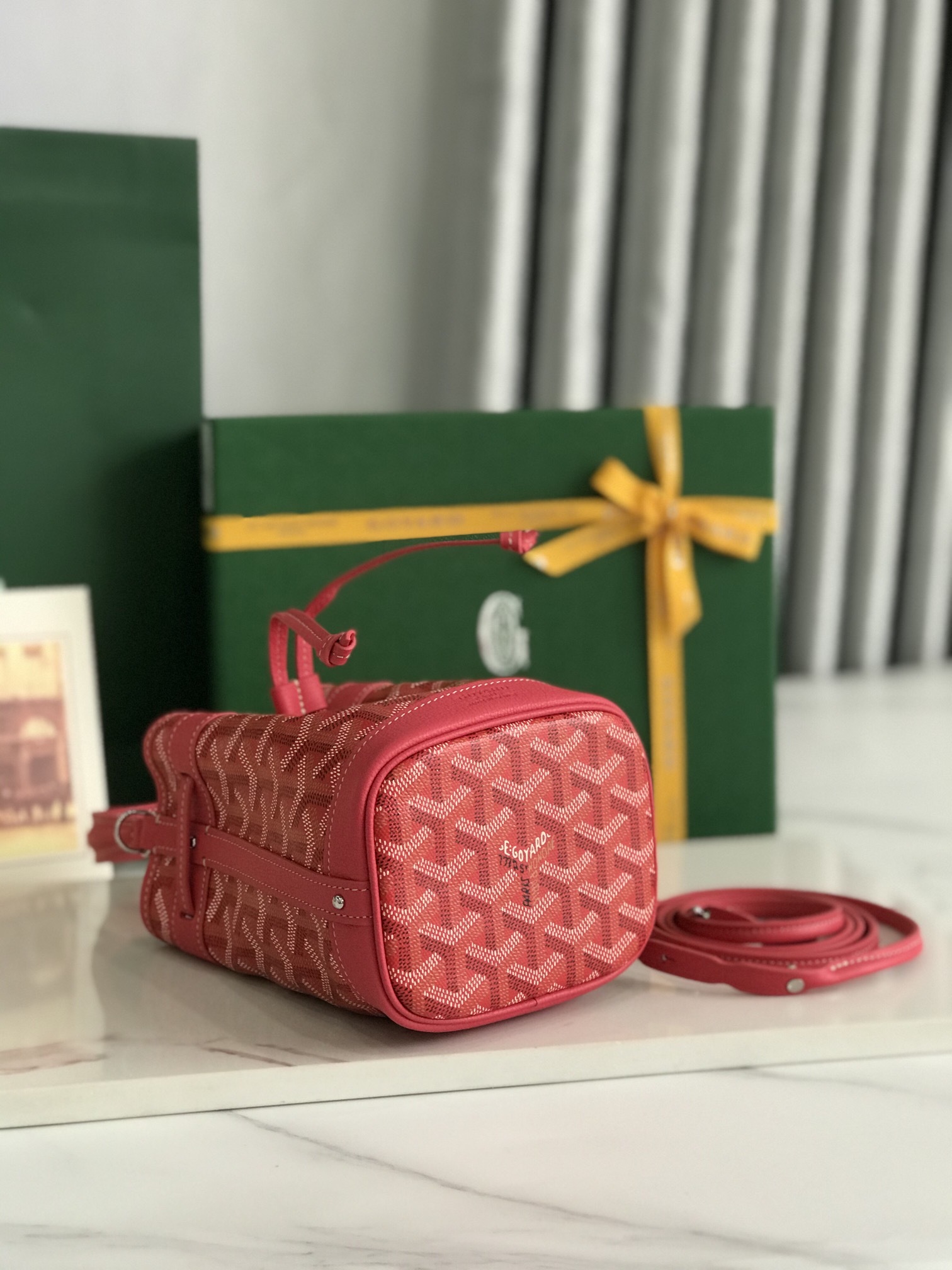    Goyard