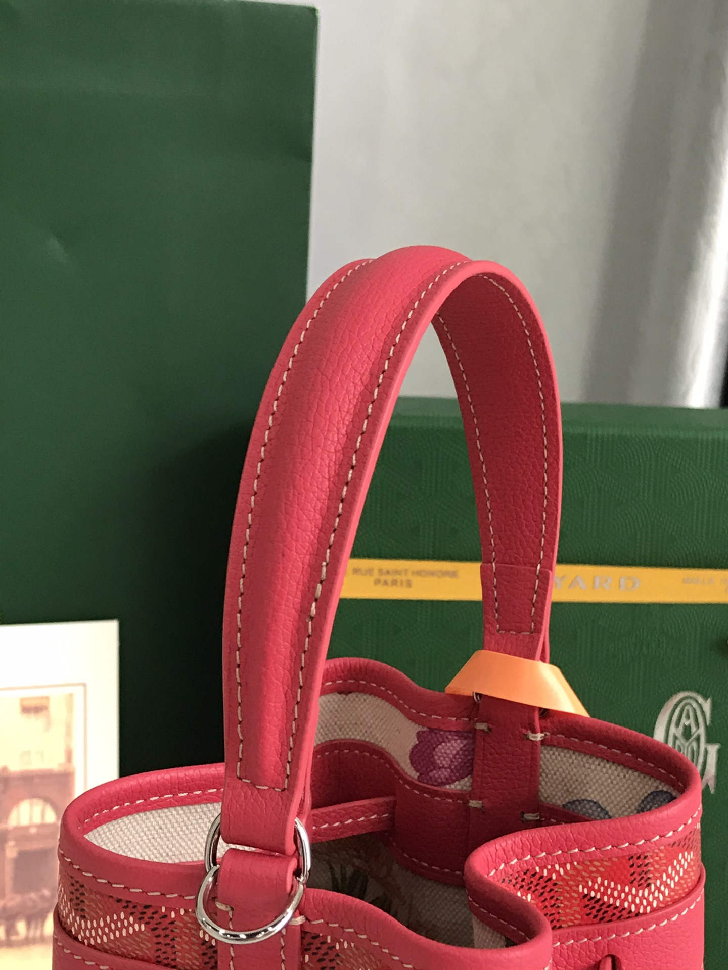    Goyard