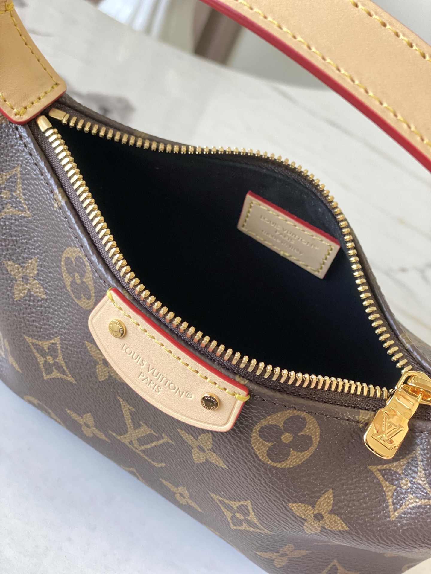 lv