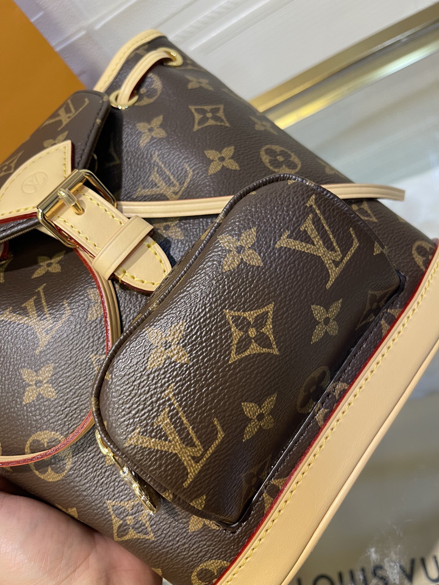 lv