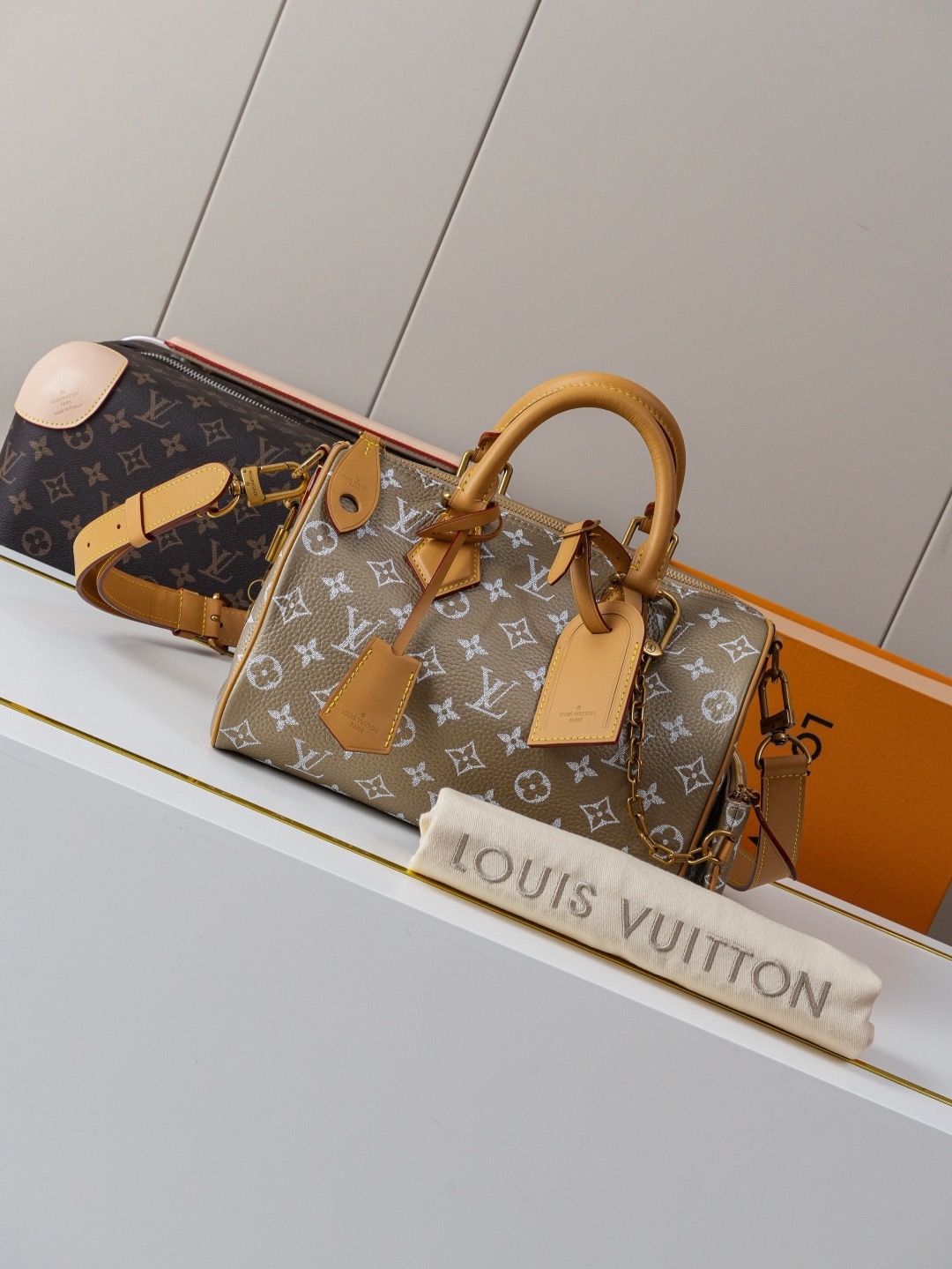 lv