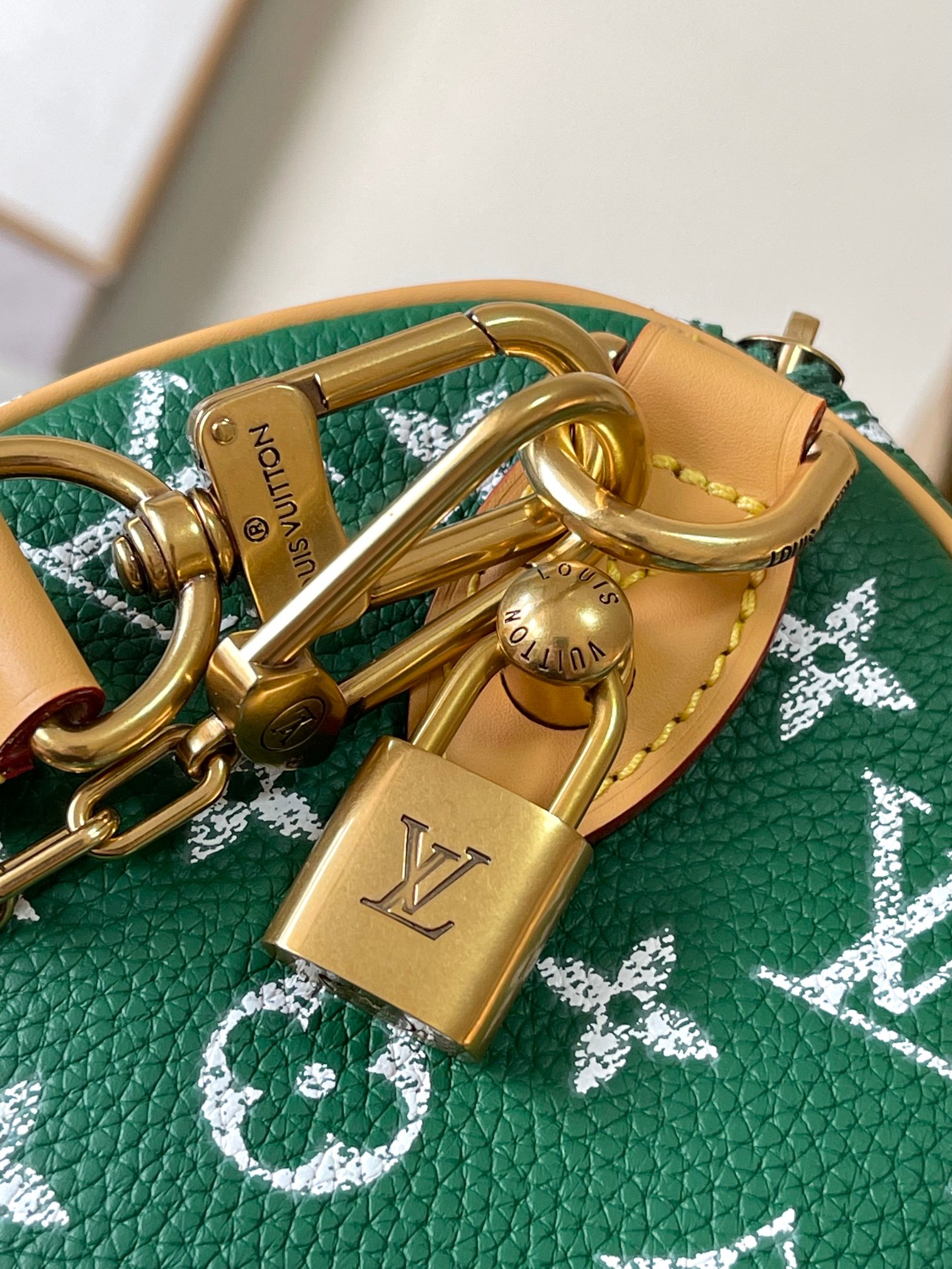 lv