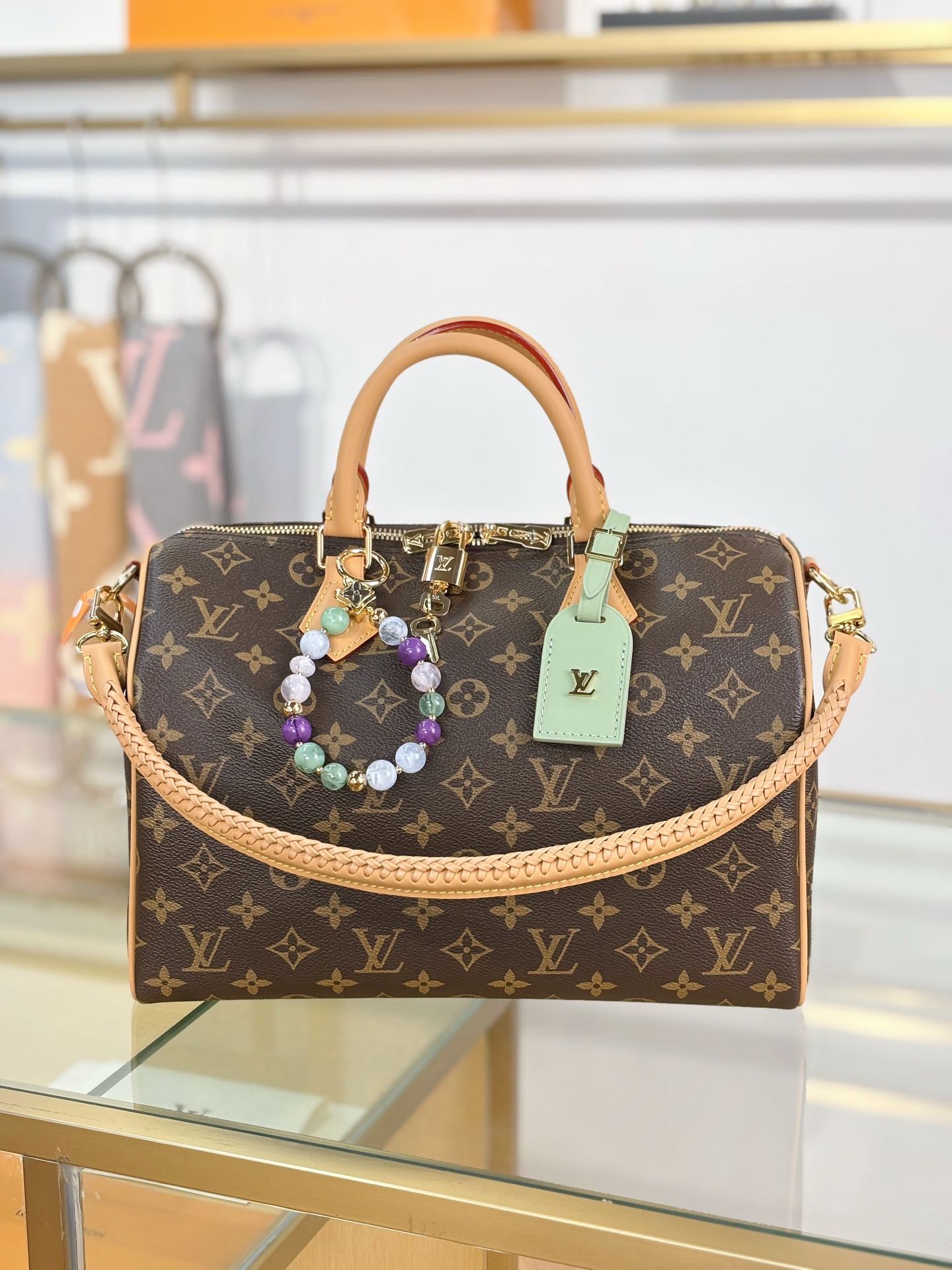 lv
