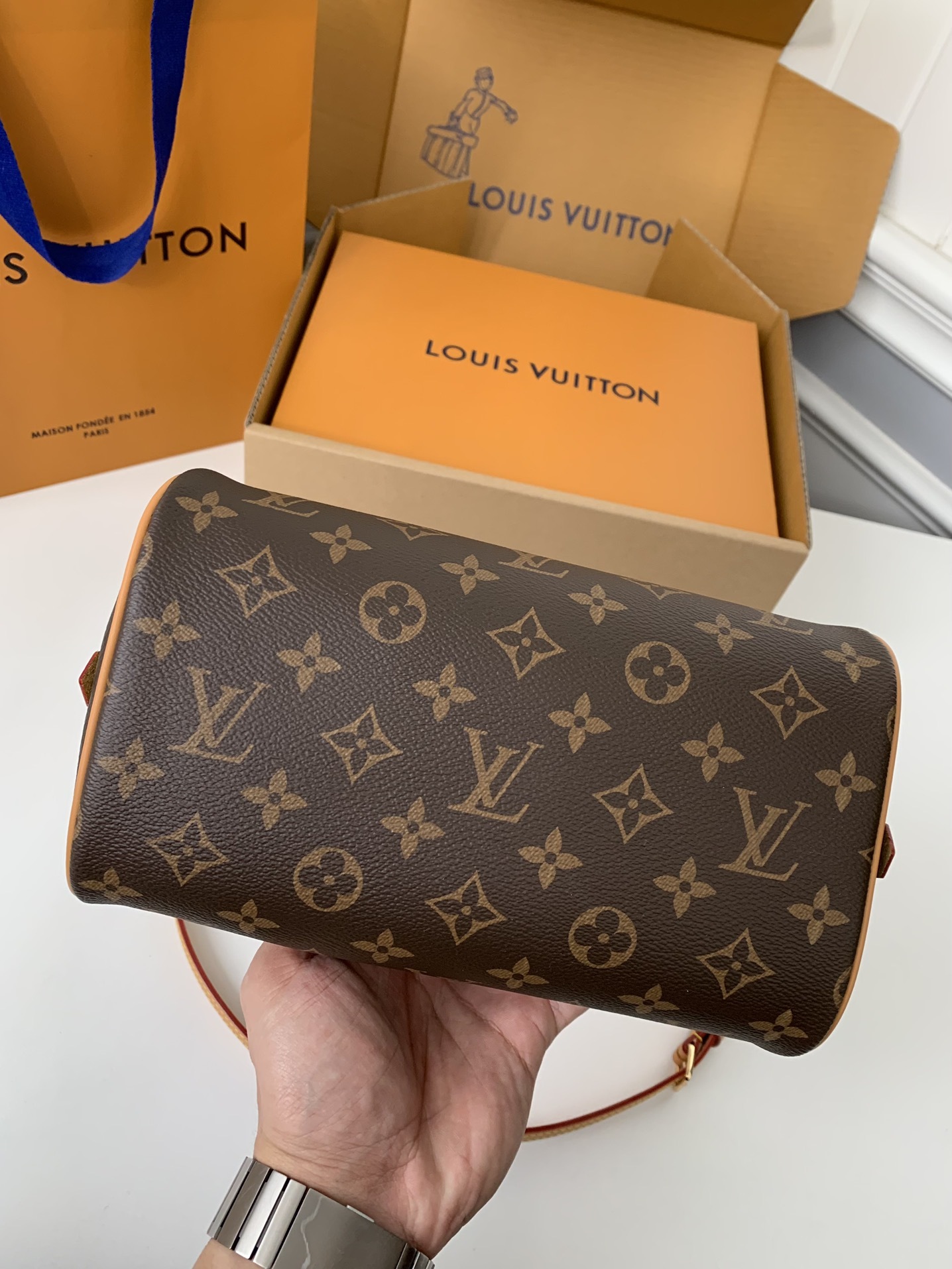 lv