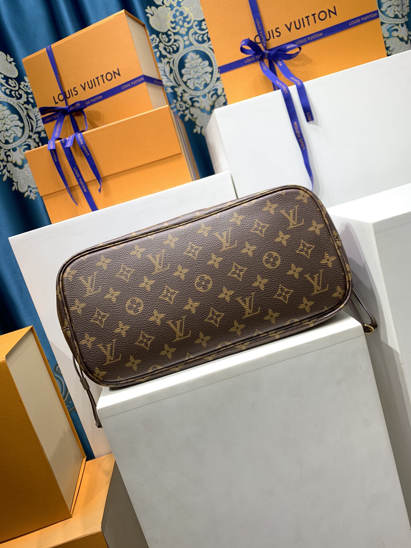 lv
