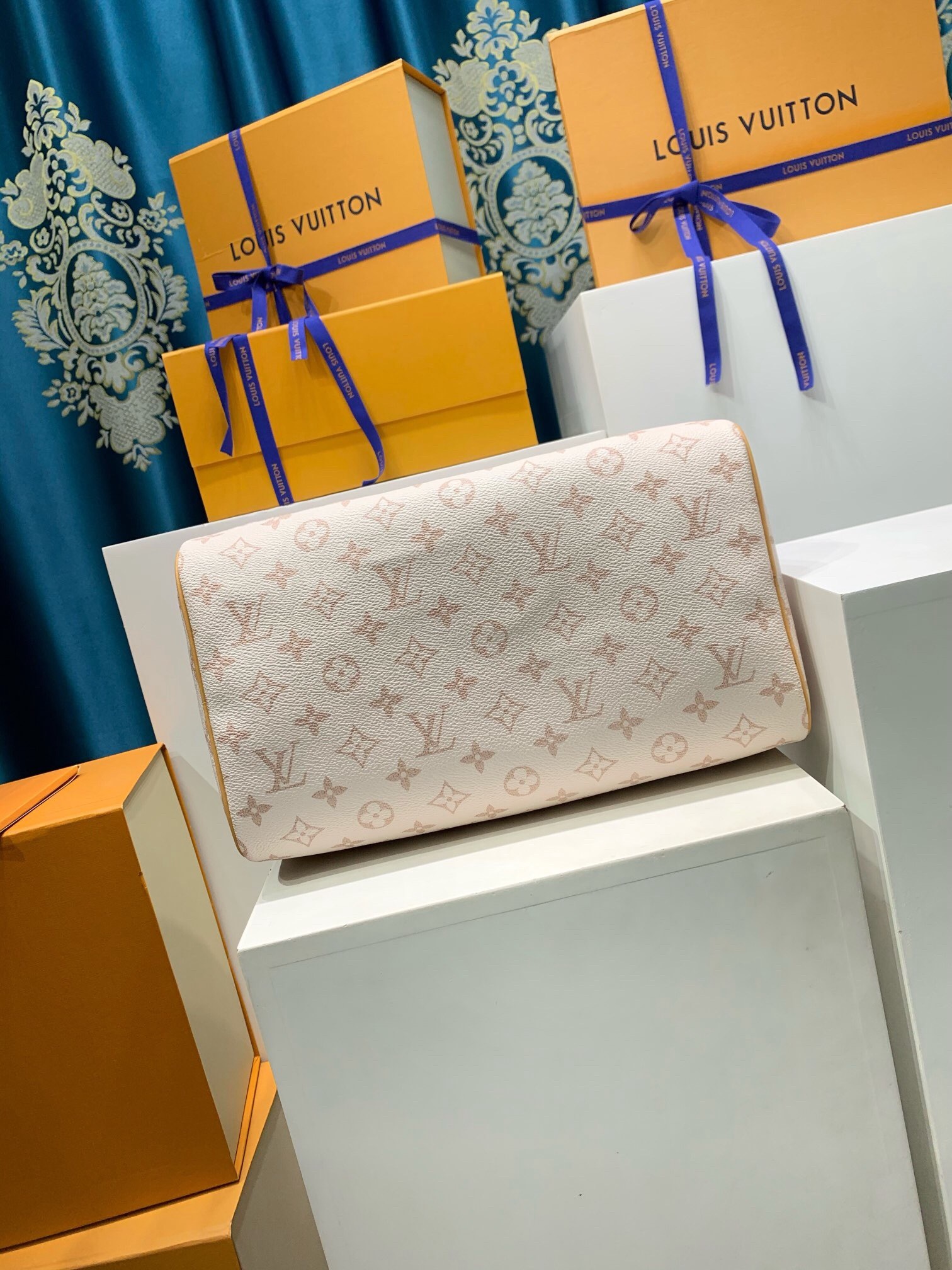 lv