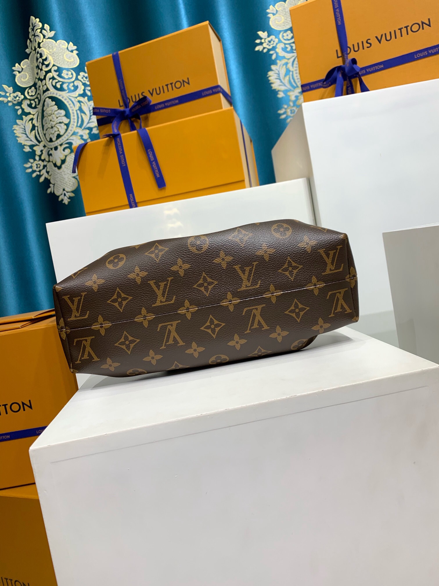 lv
