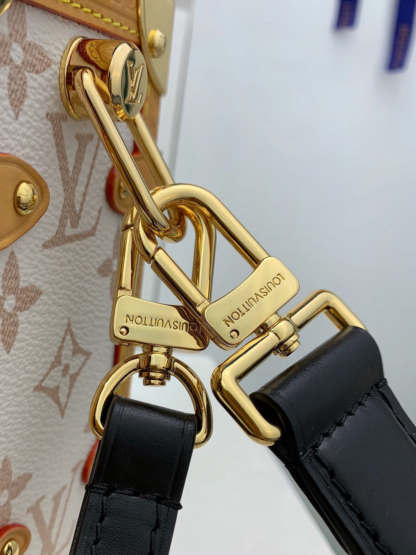 lv