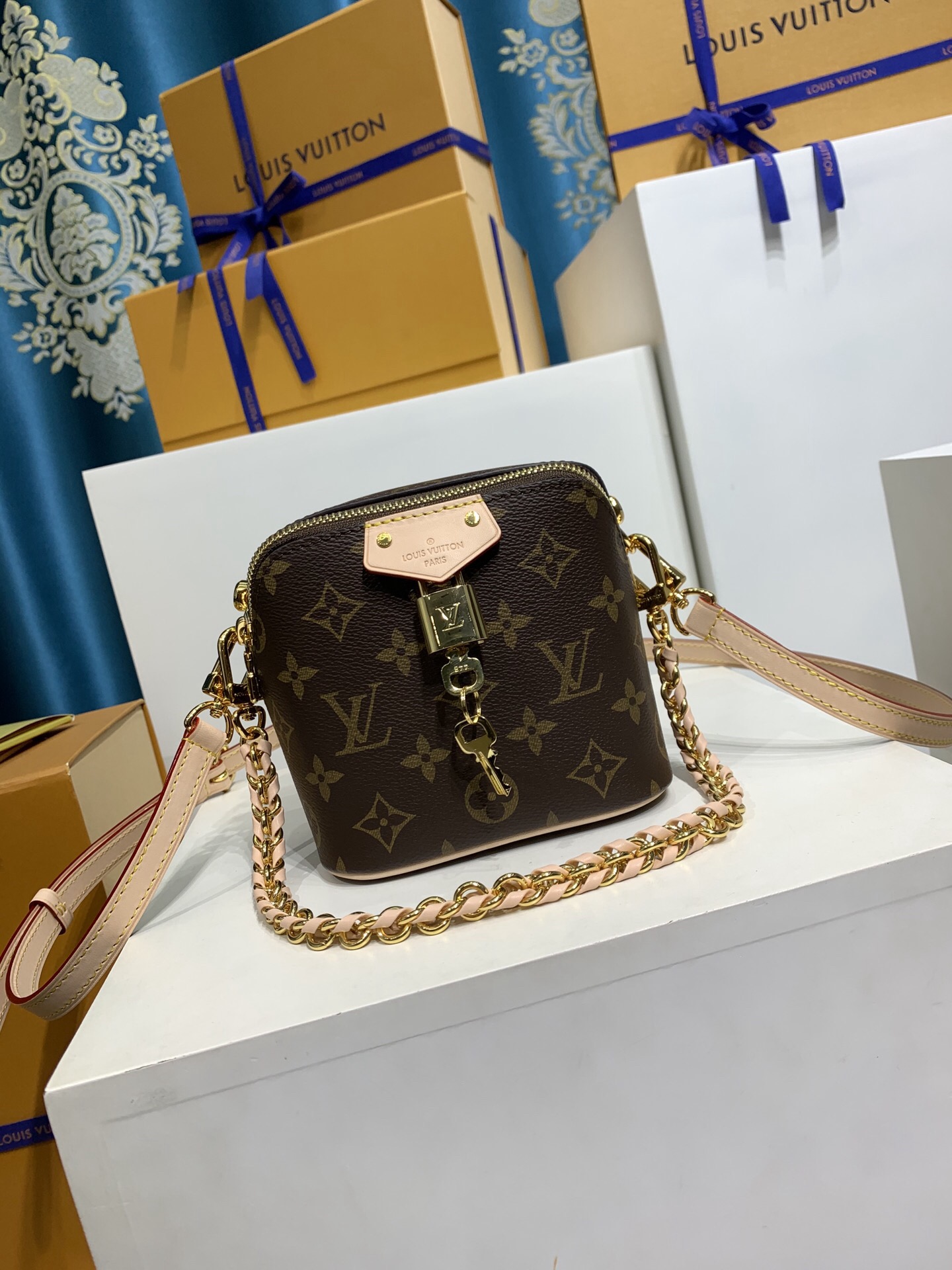 lv