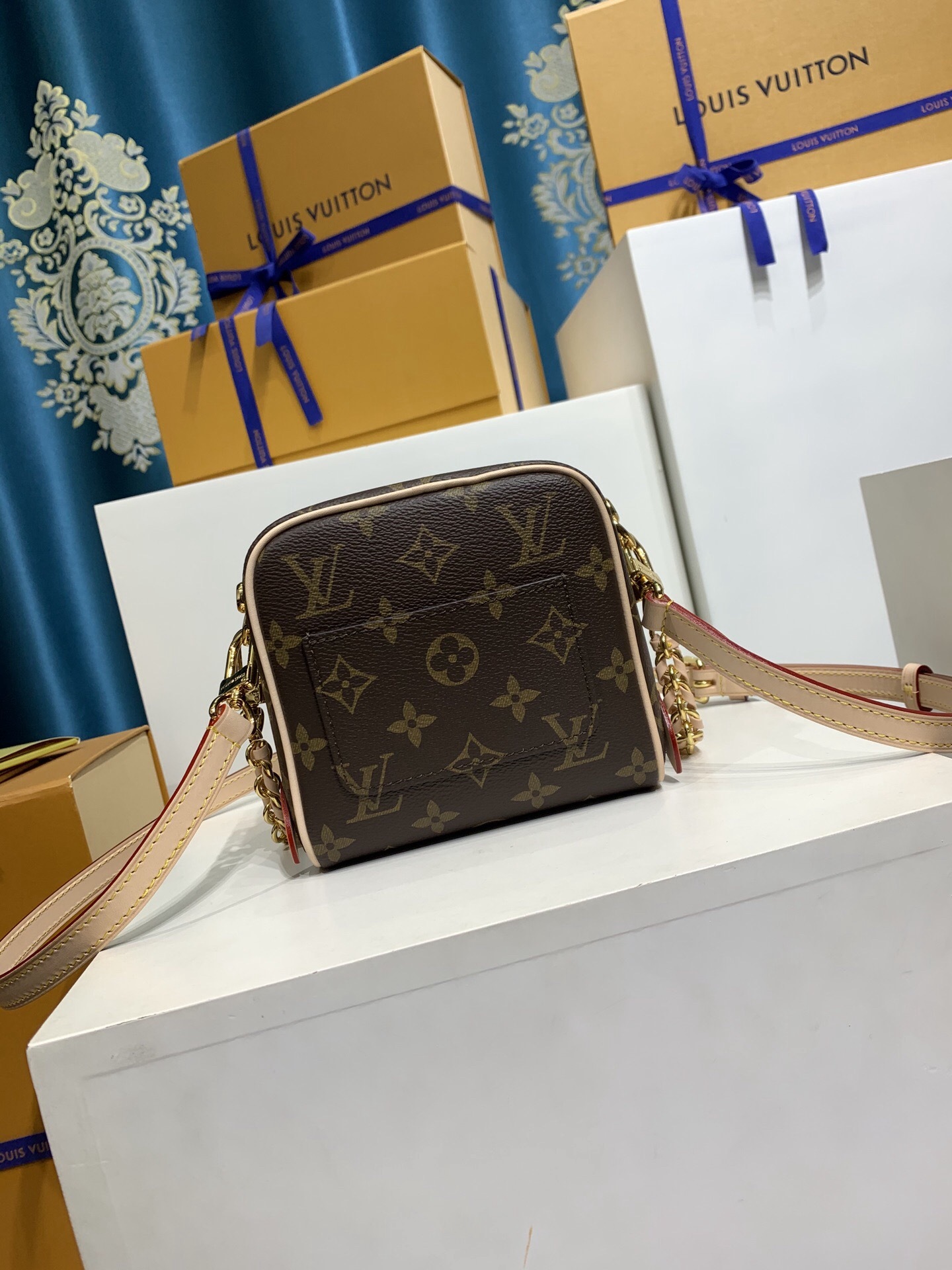 lv