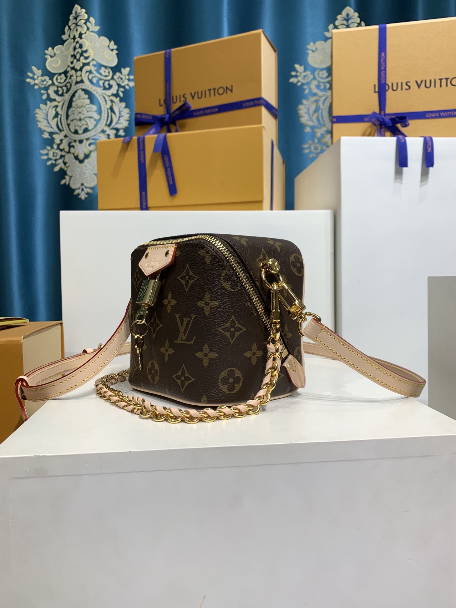 lv