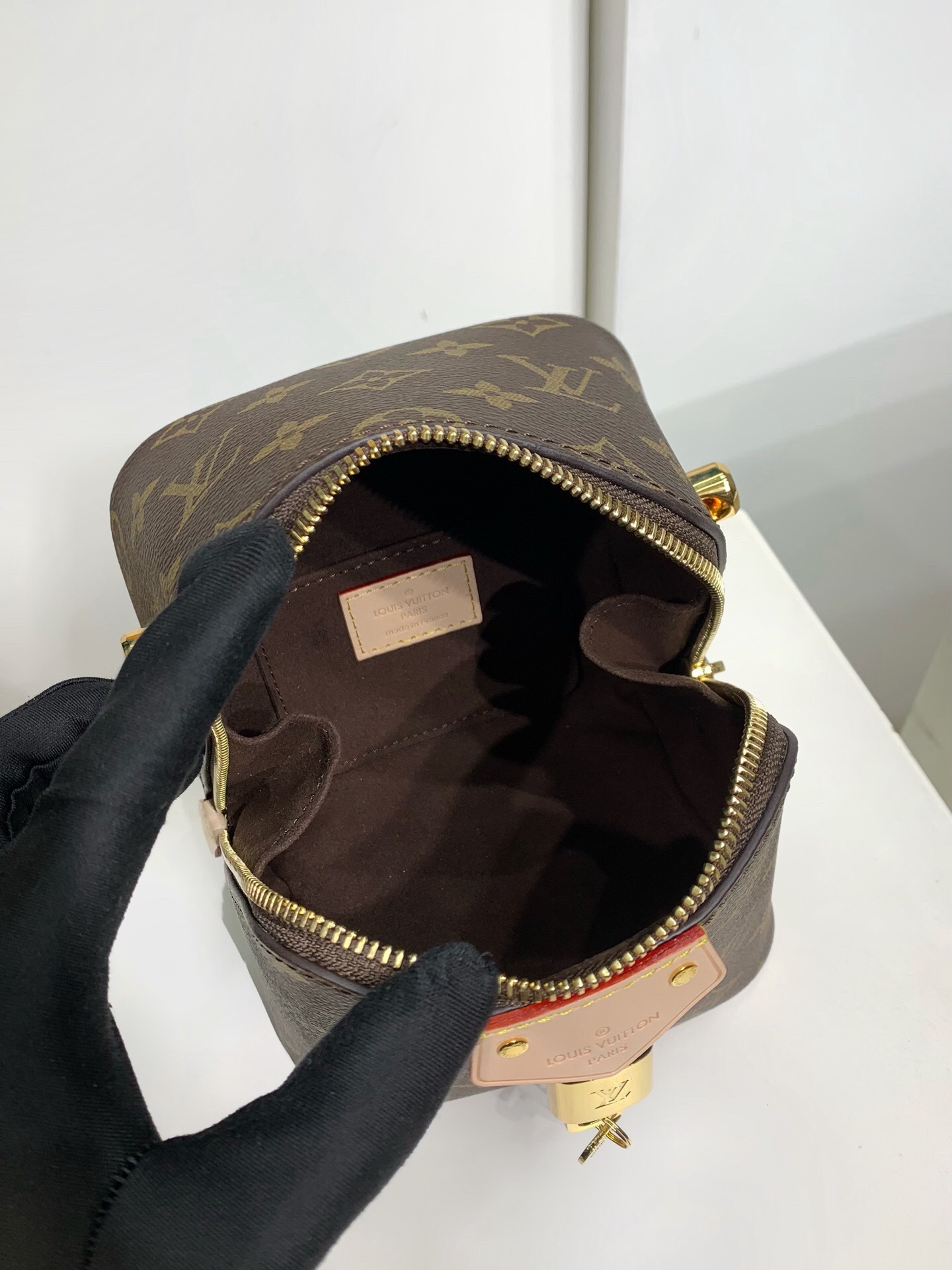 lv