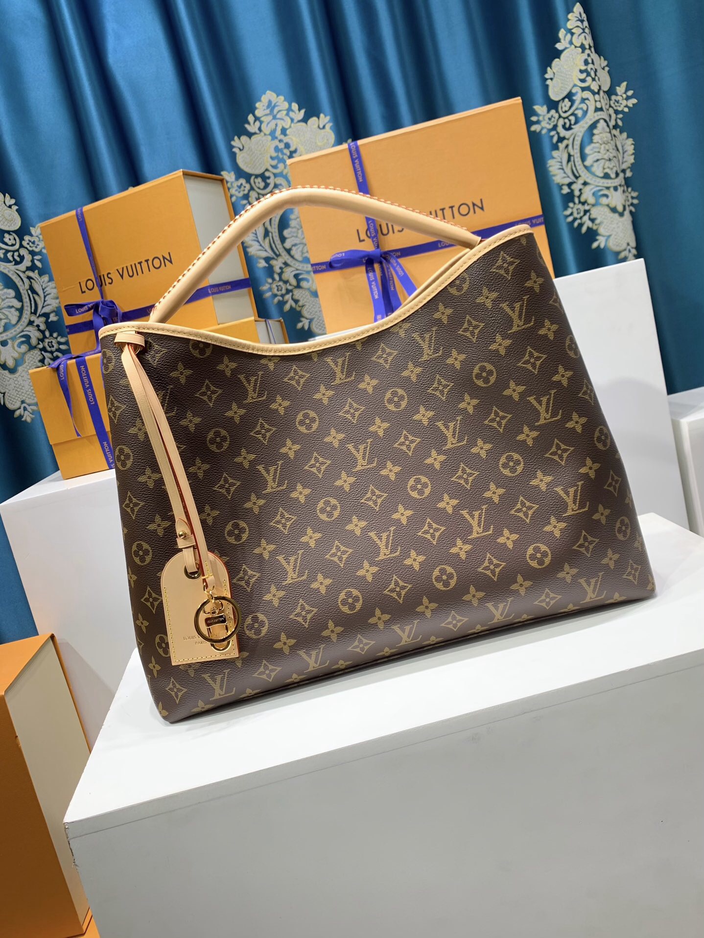 lv
