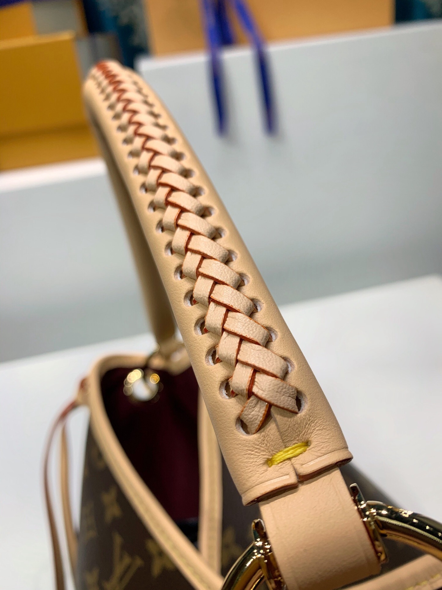 lv