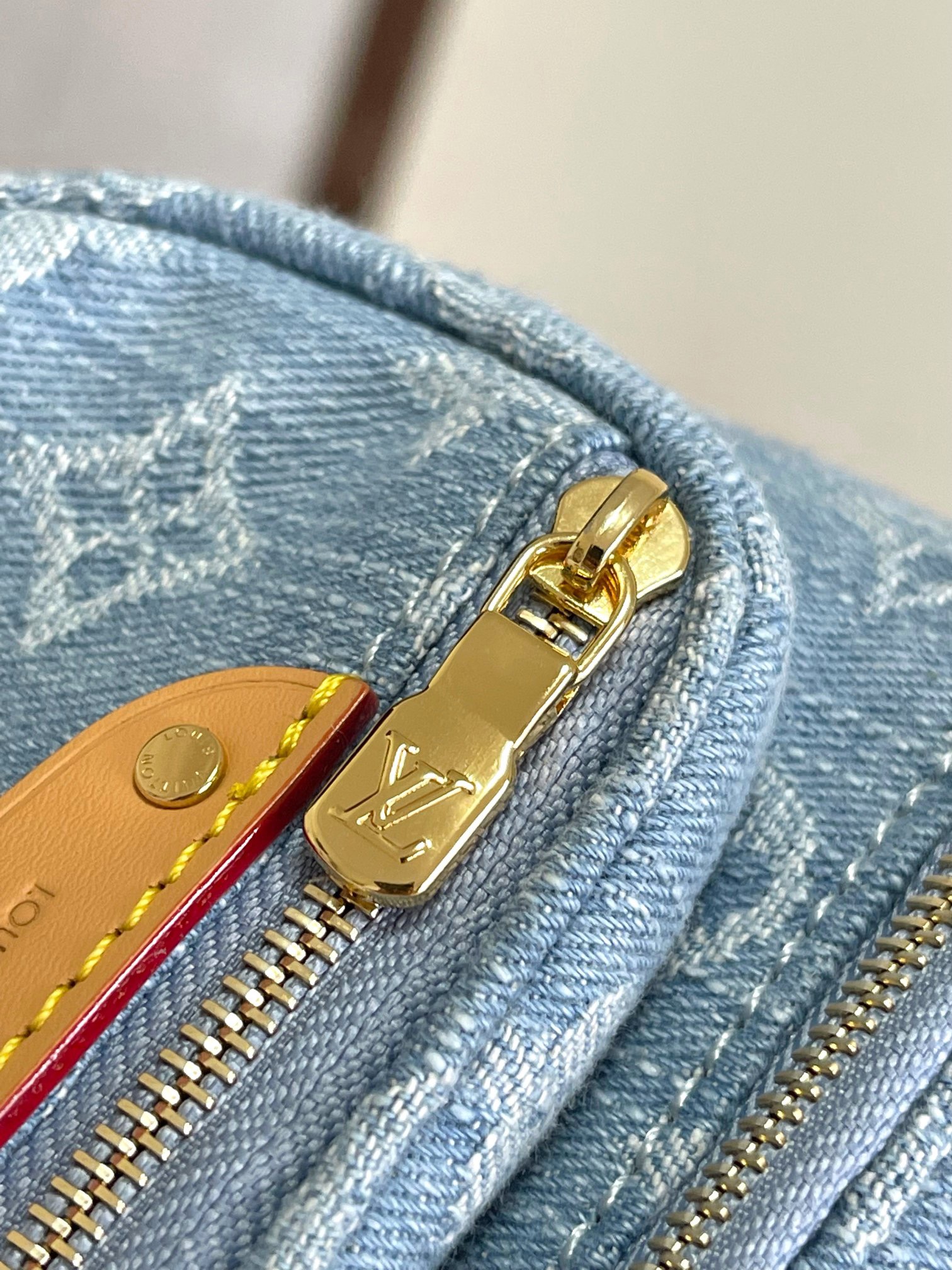 lv