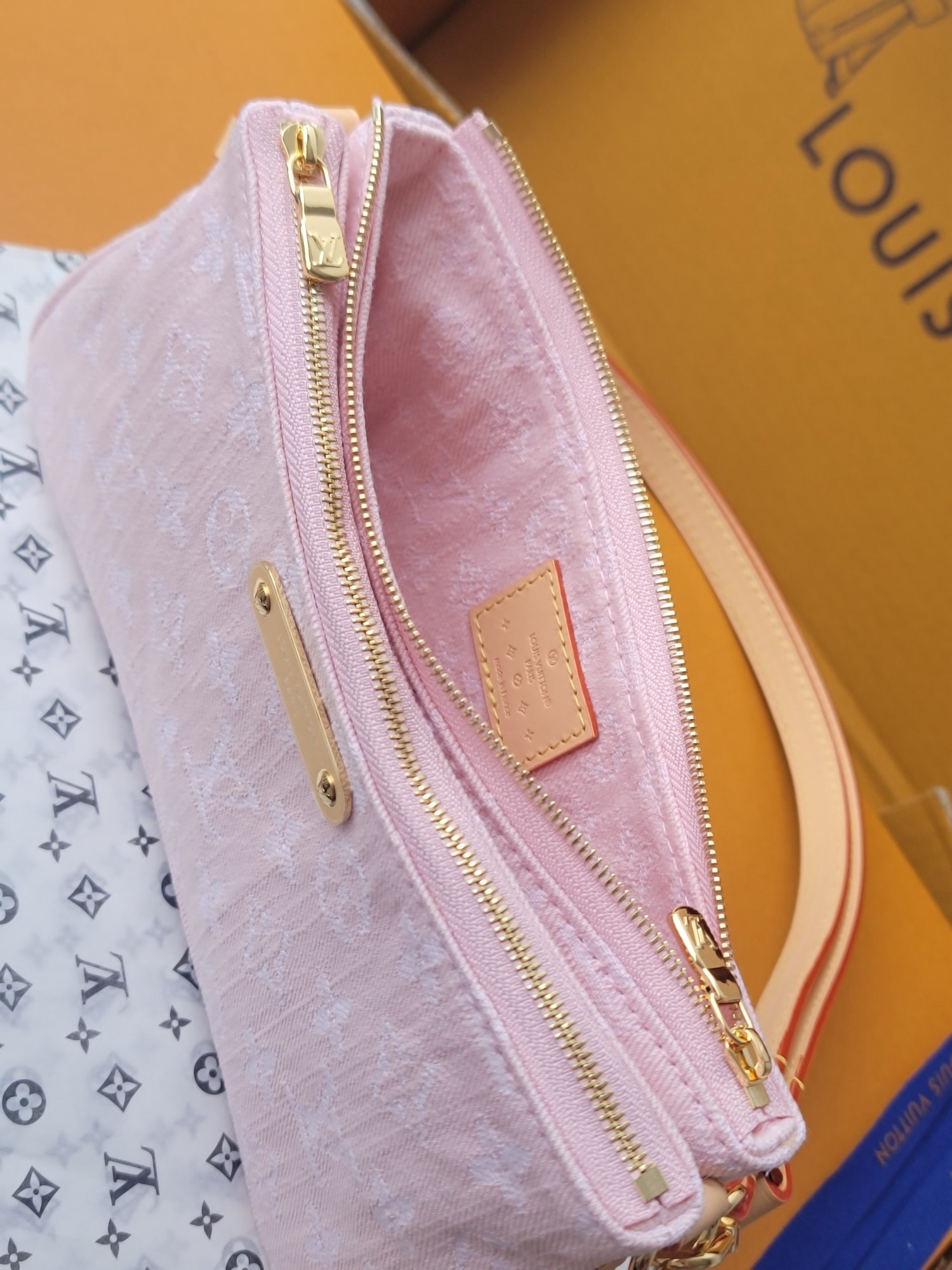 lv