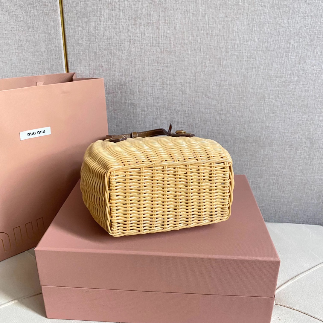 miumiu