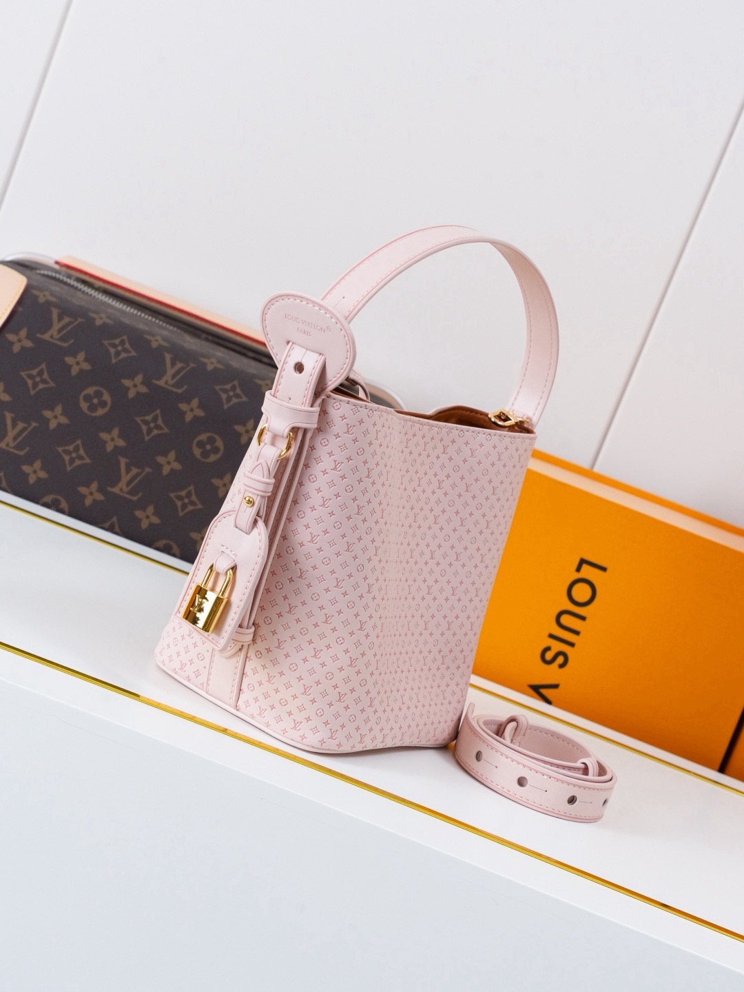 lv
