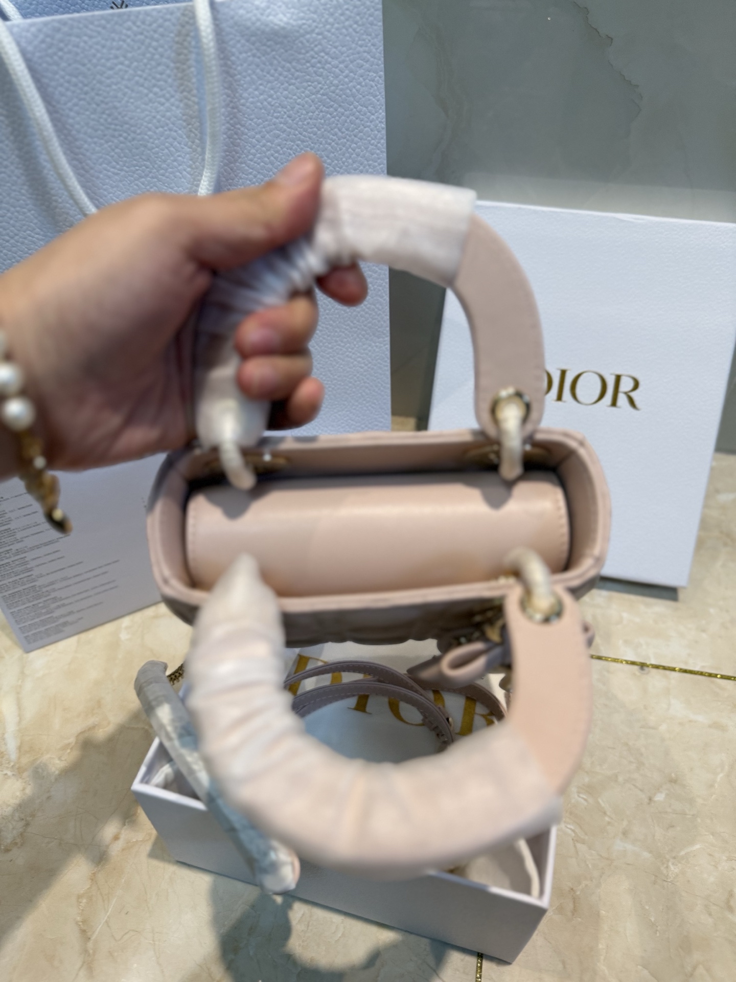 Dior