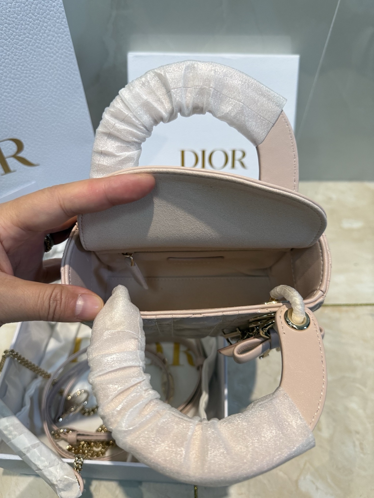 Dior