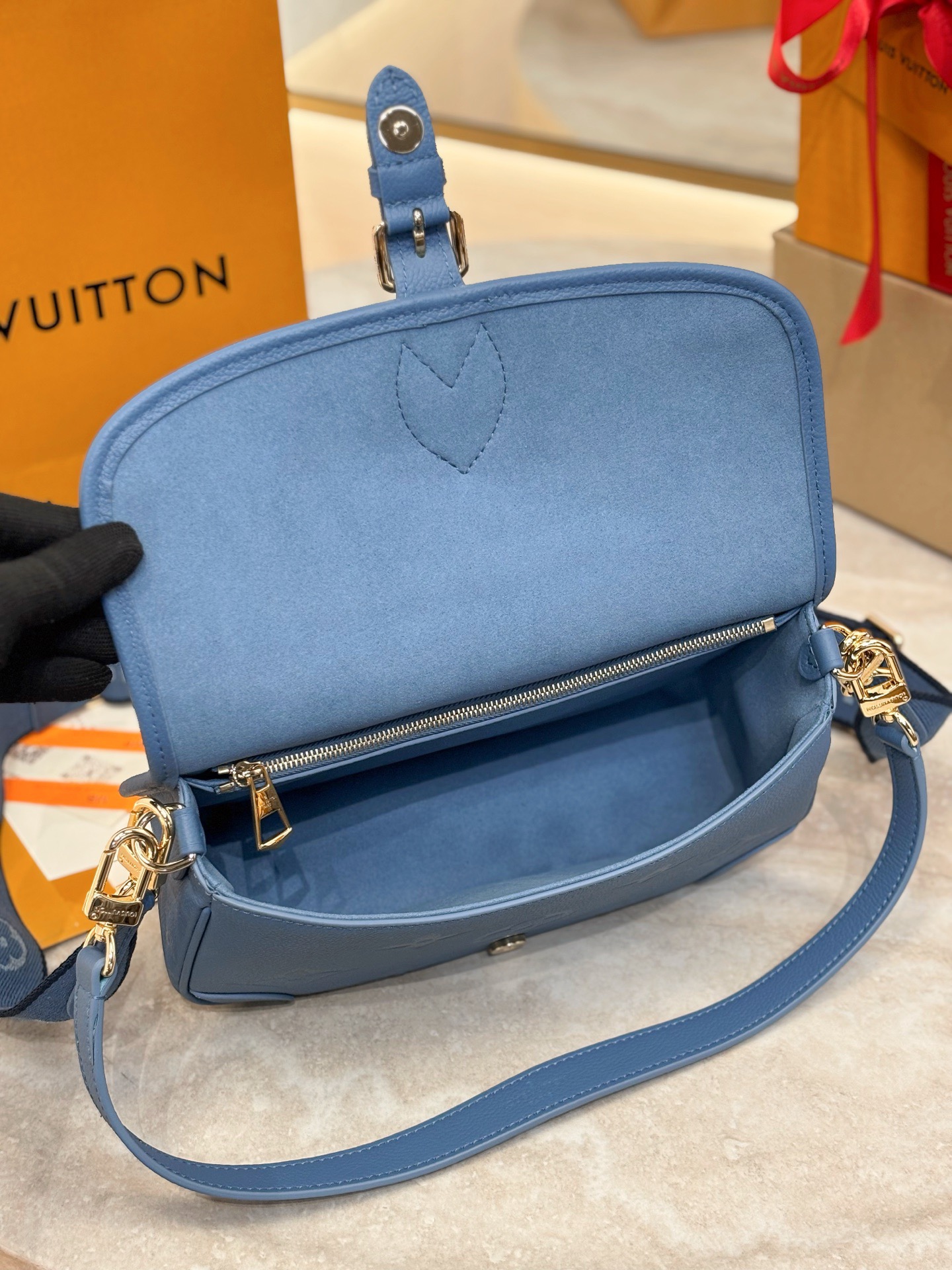lv
