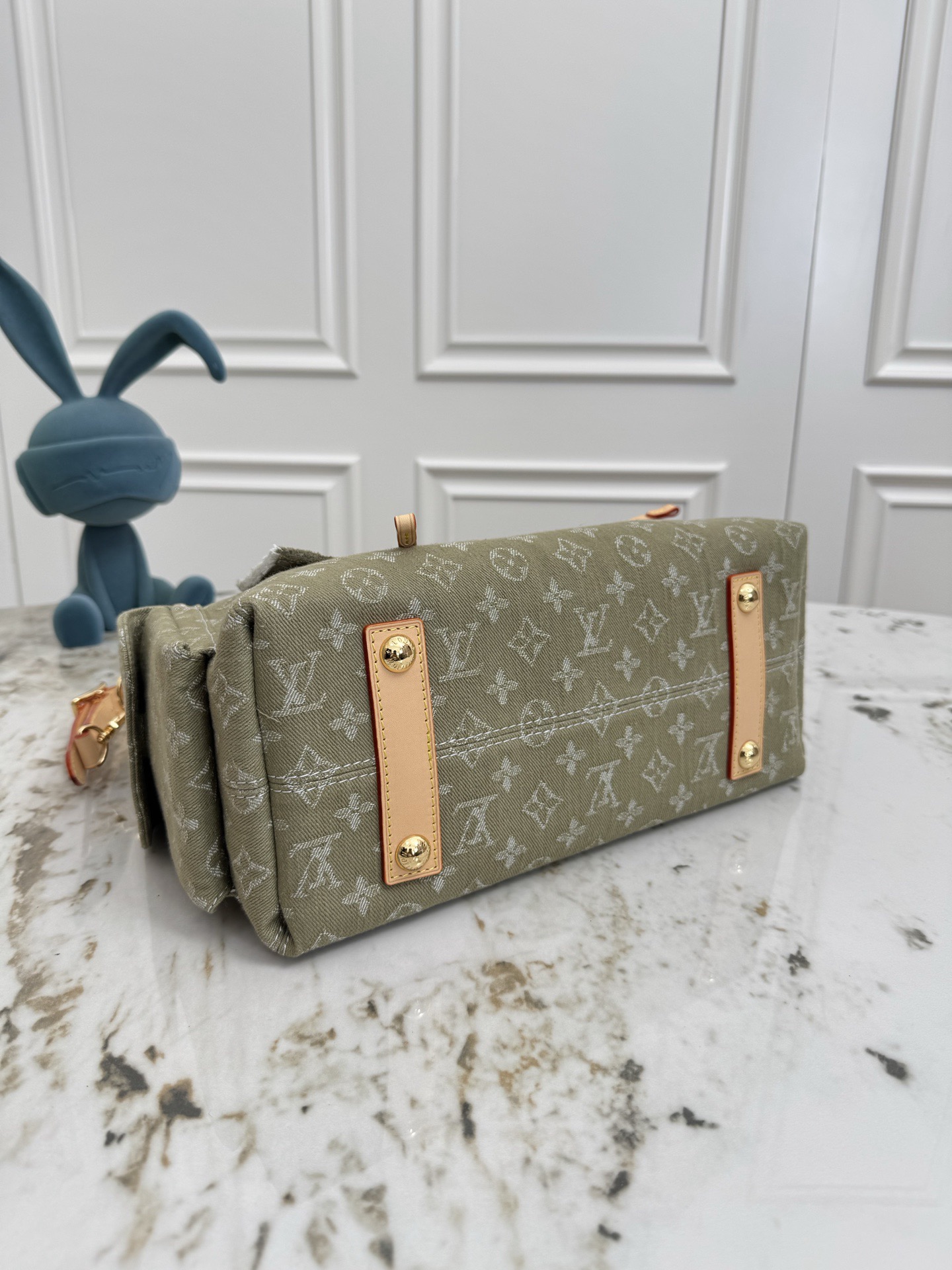 lv