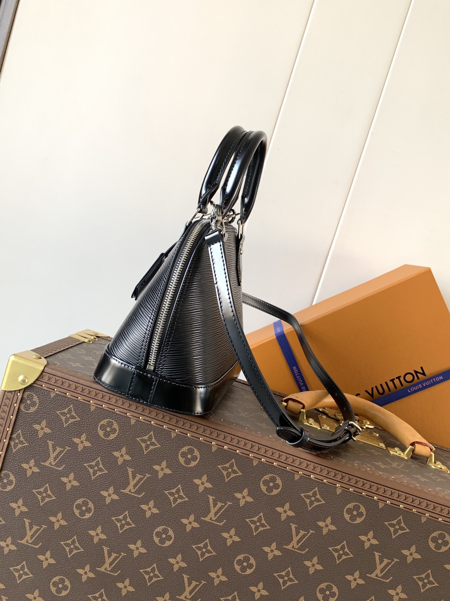 lv