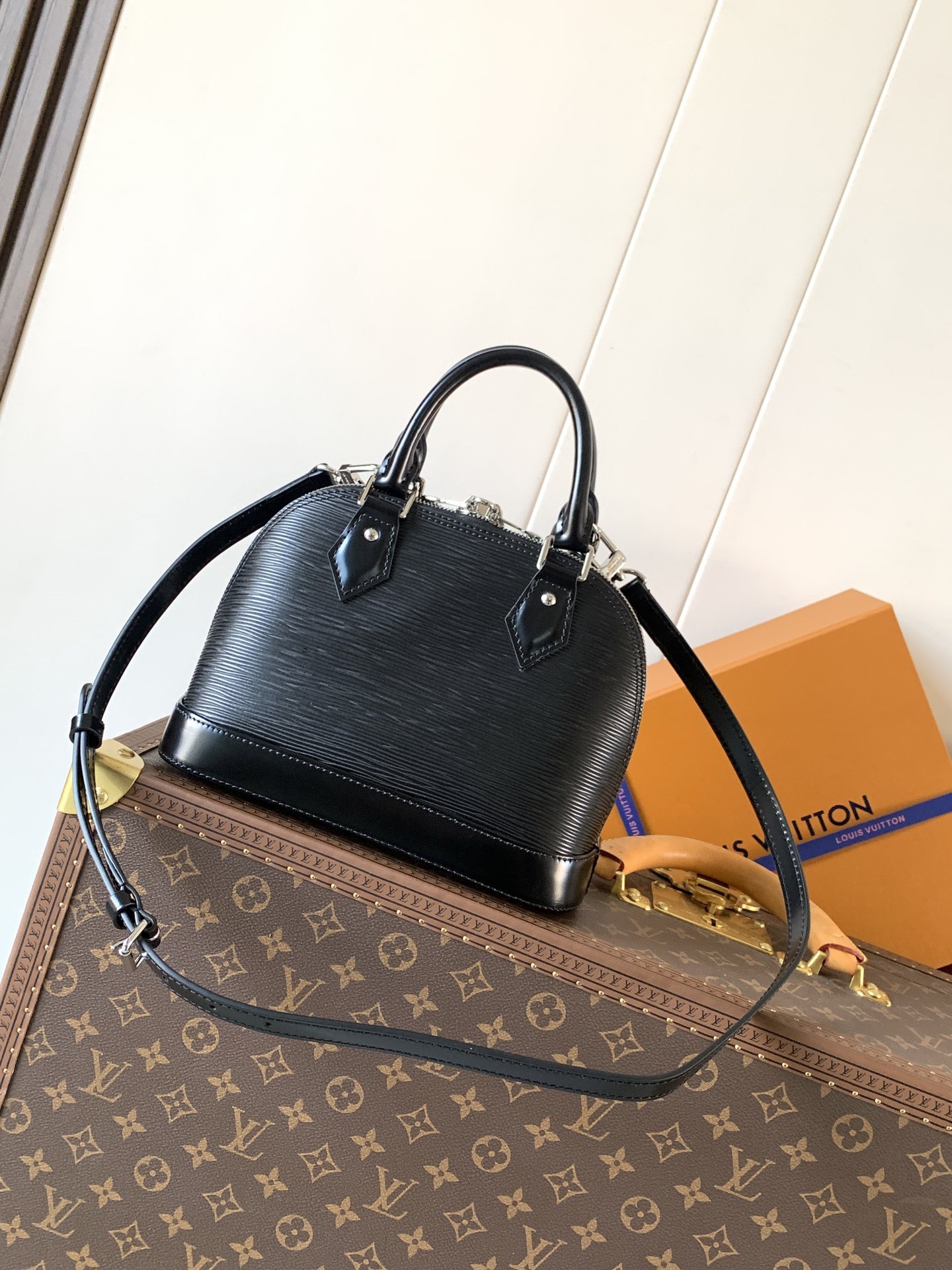 lv