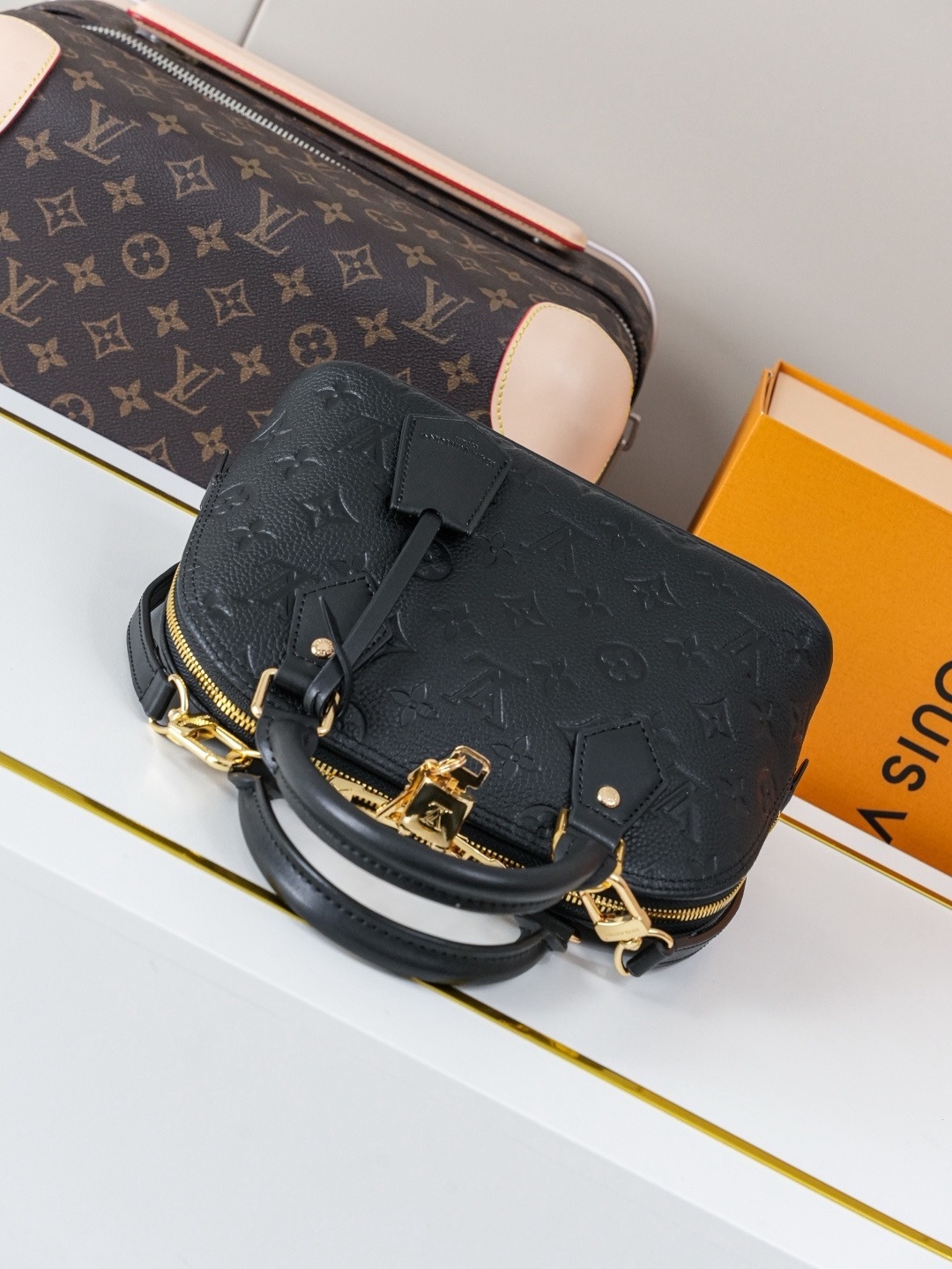 lv