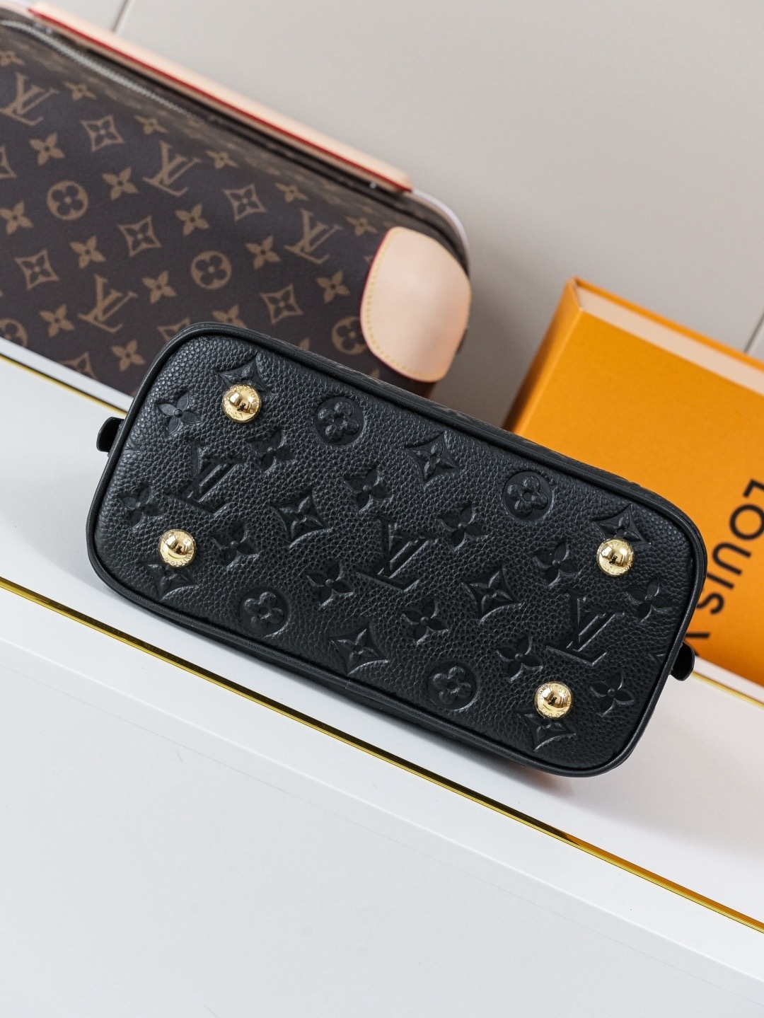 lv