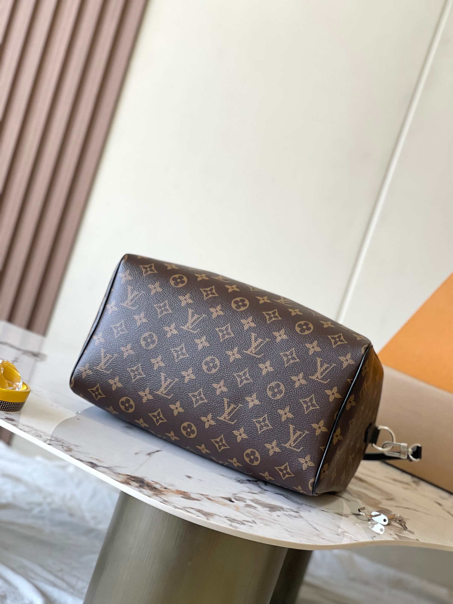 lv