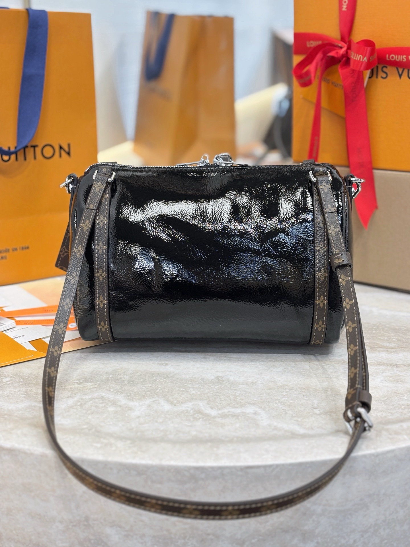 lv