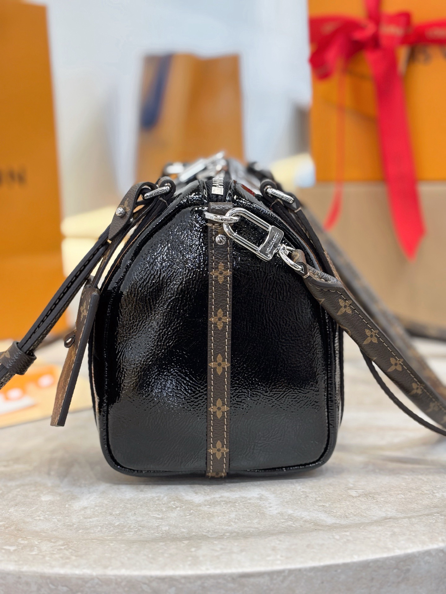 lv