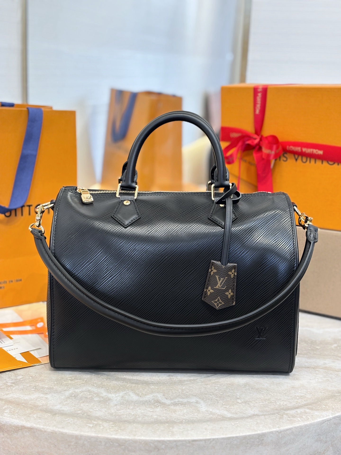lv