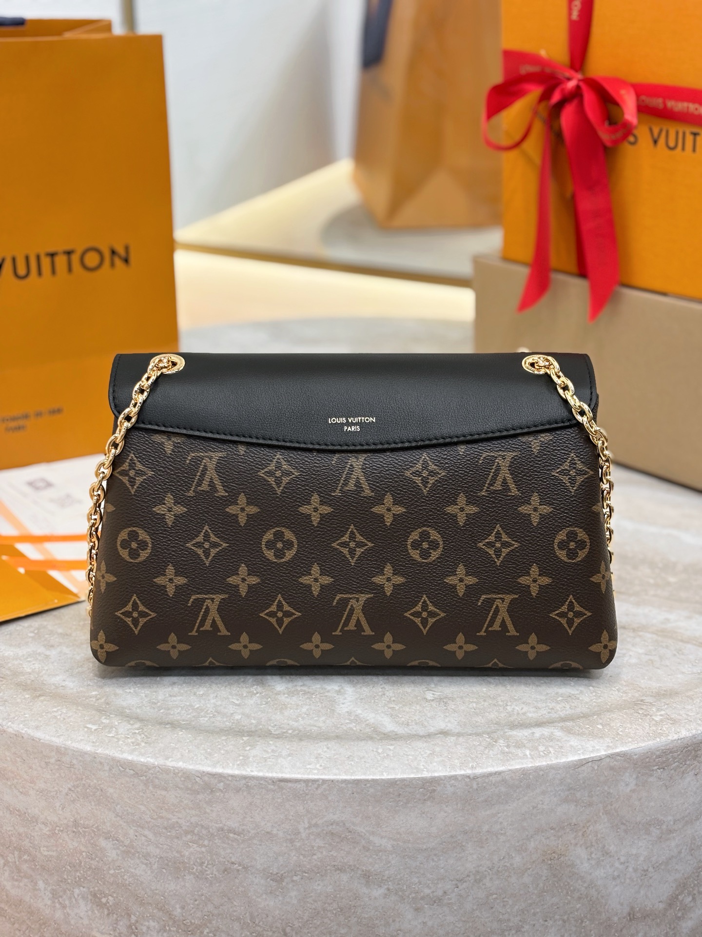 lv