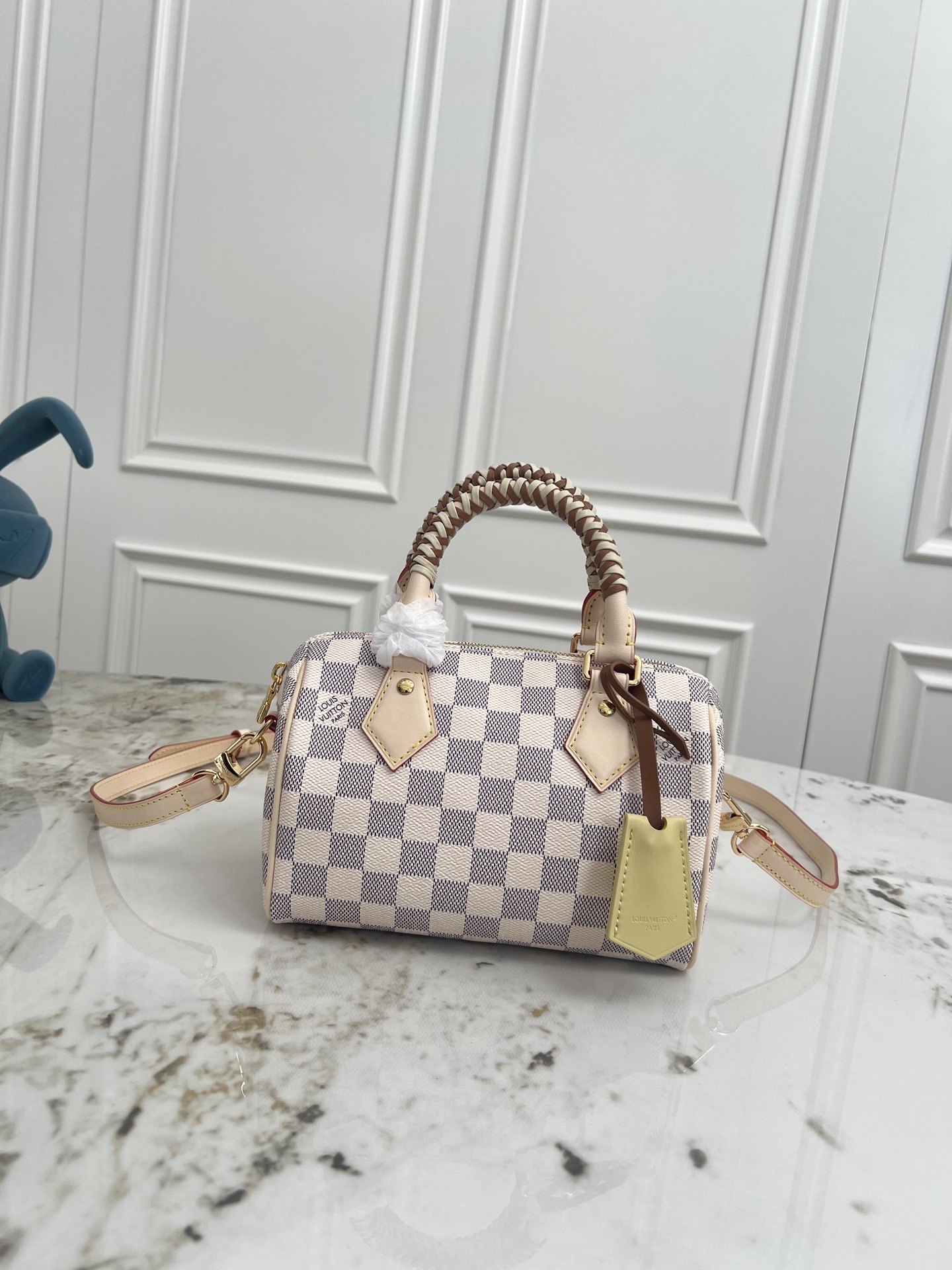 lv