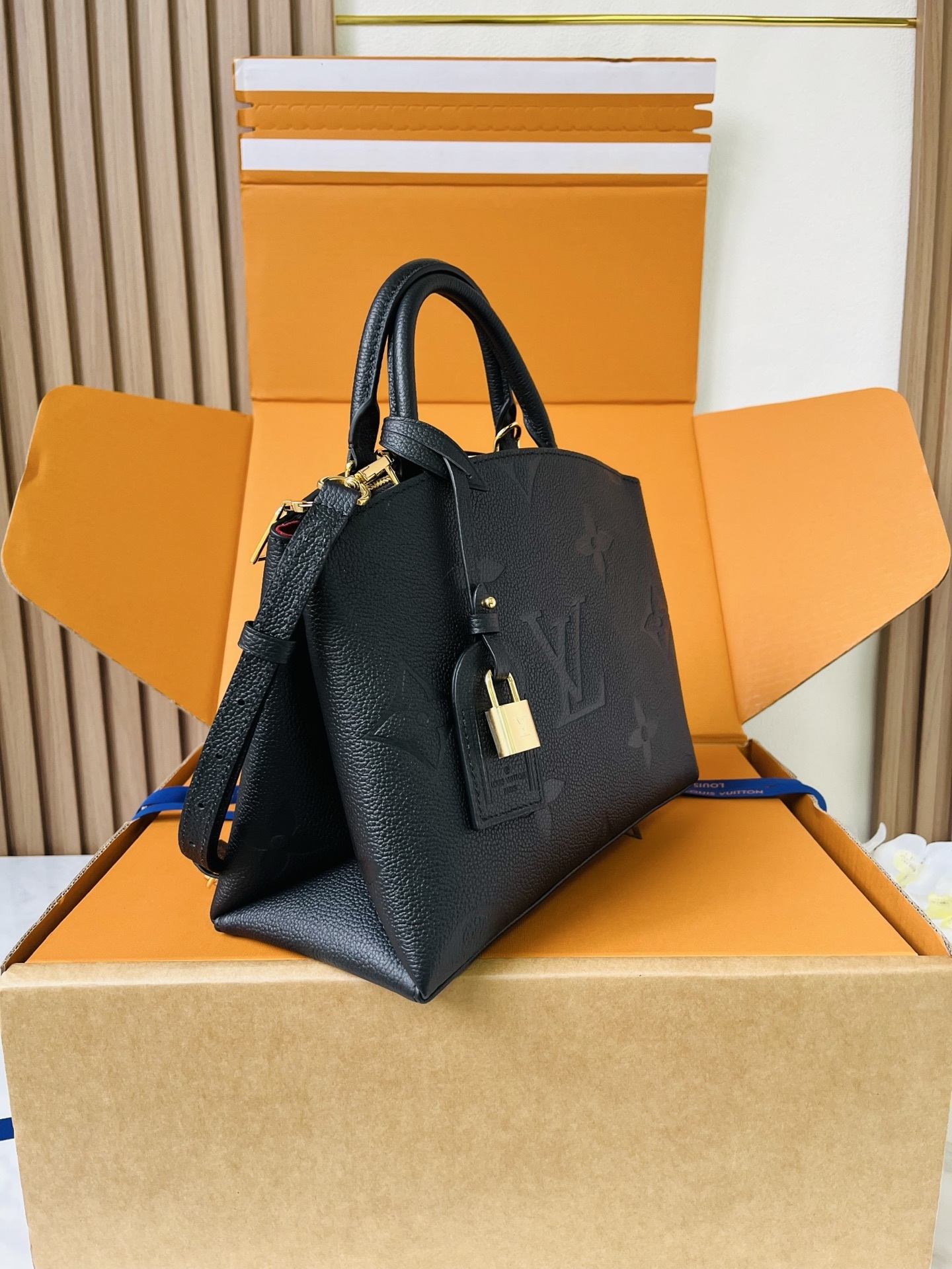   lv