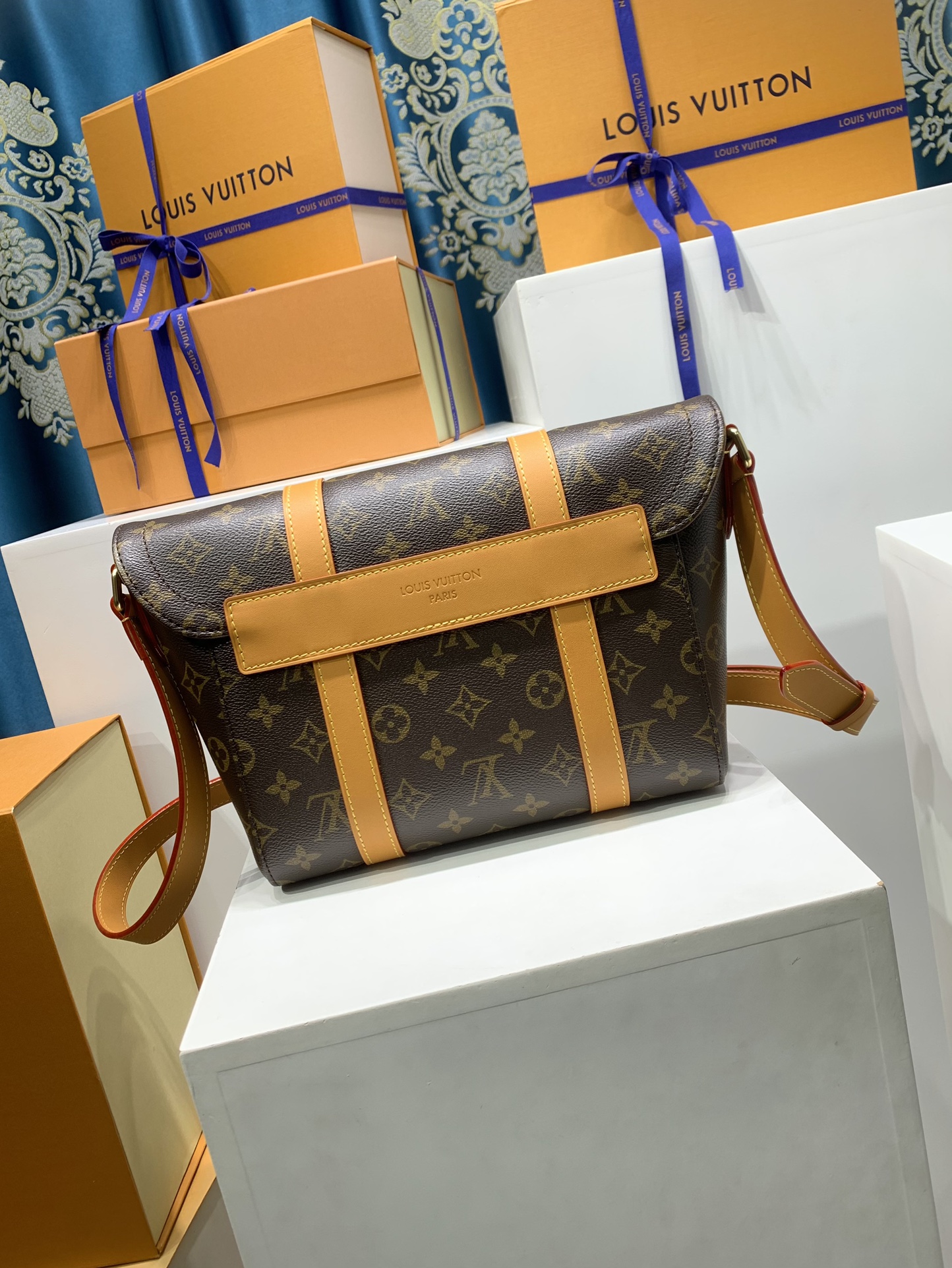   Men's bag