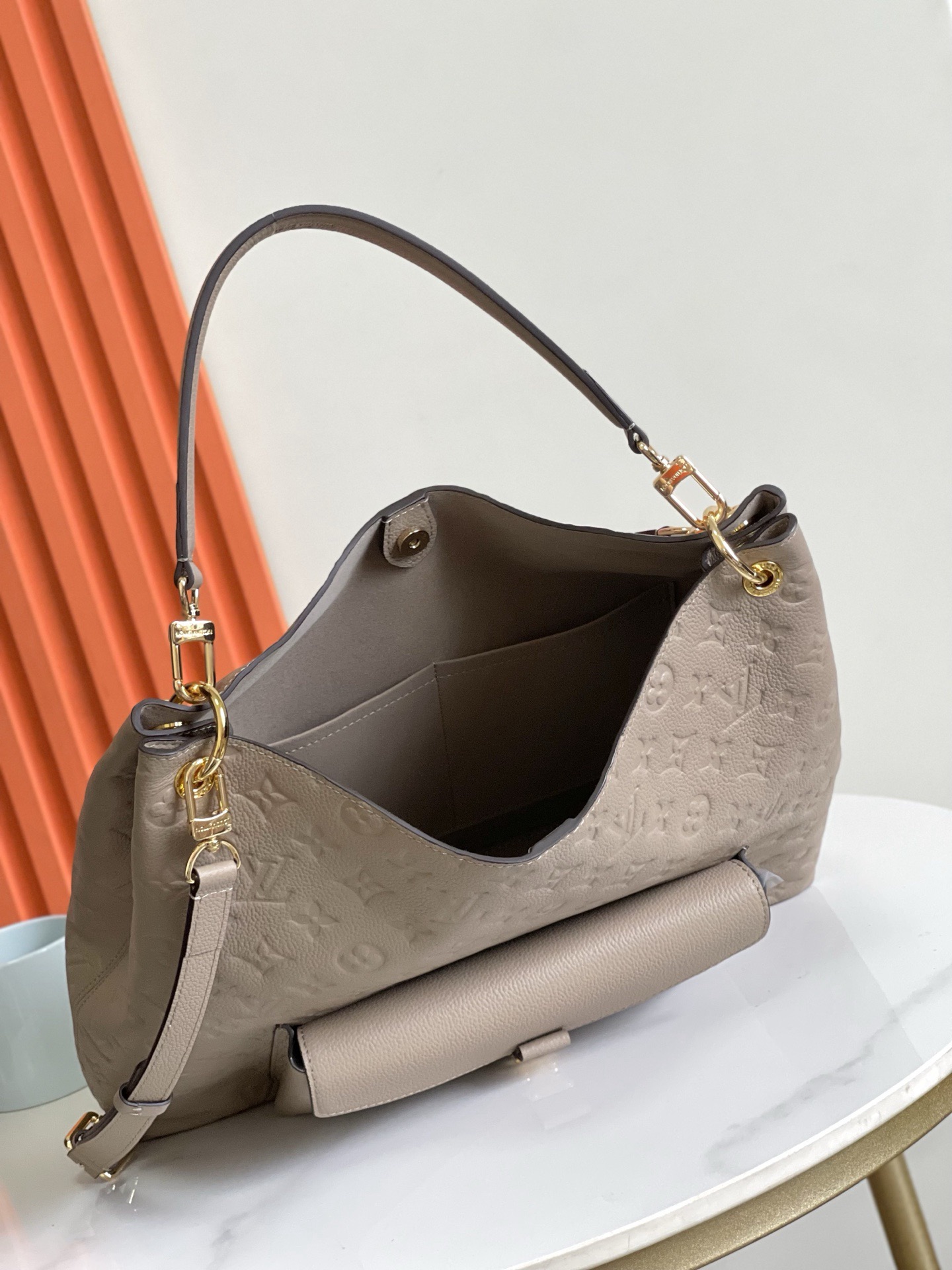 lv