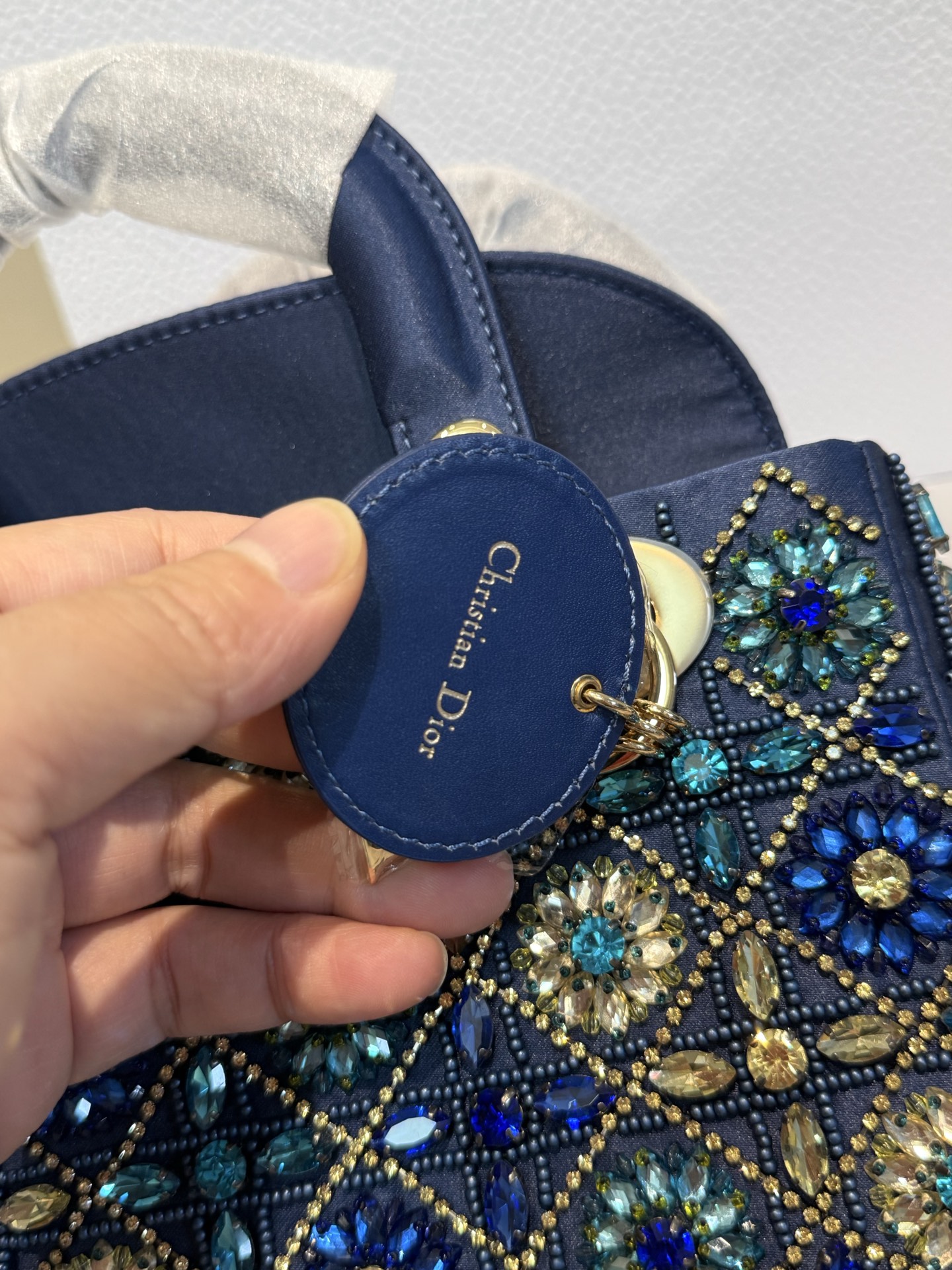   Dior
