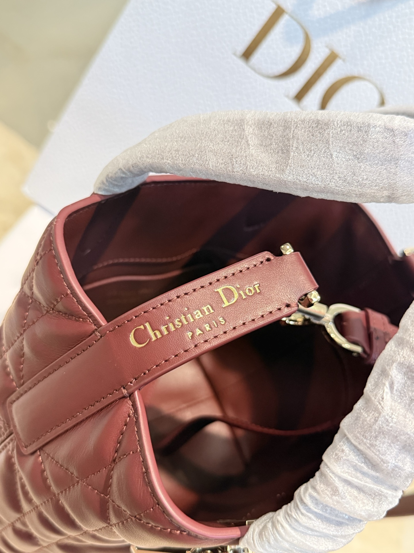  Dior