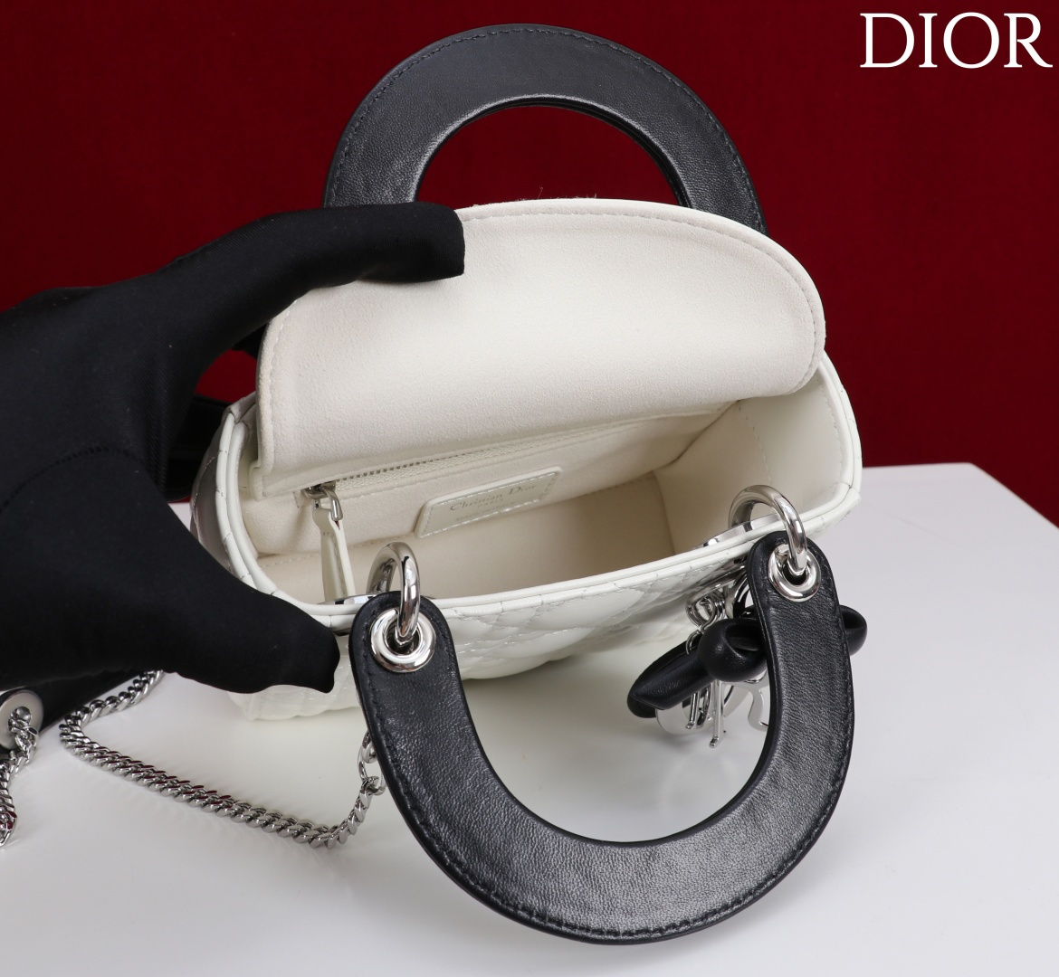   Dior