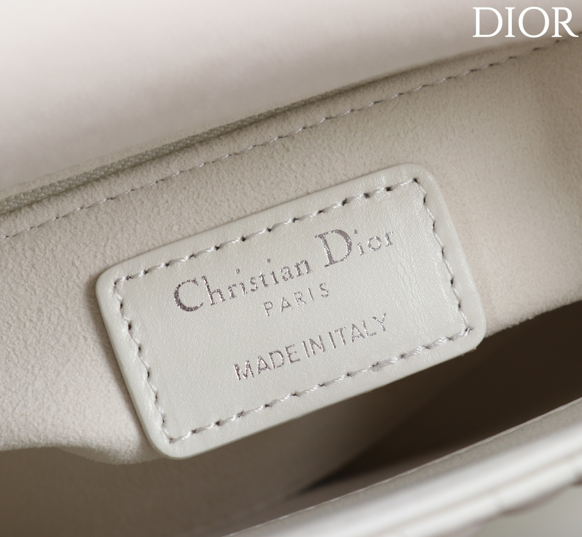   Dior