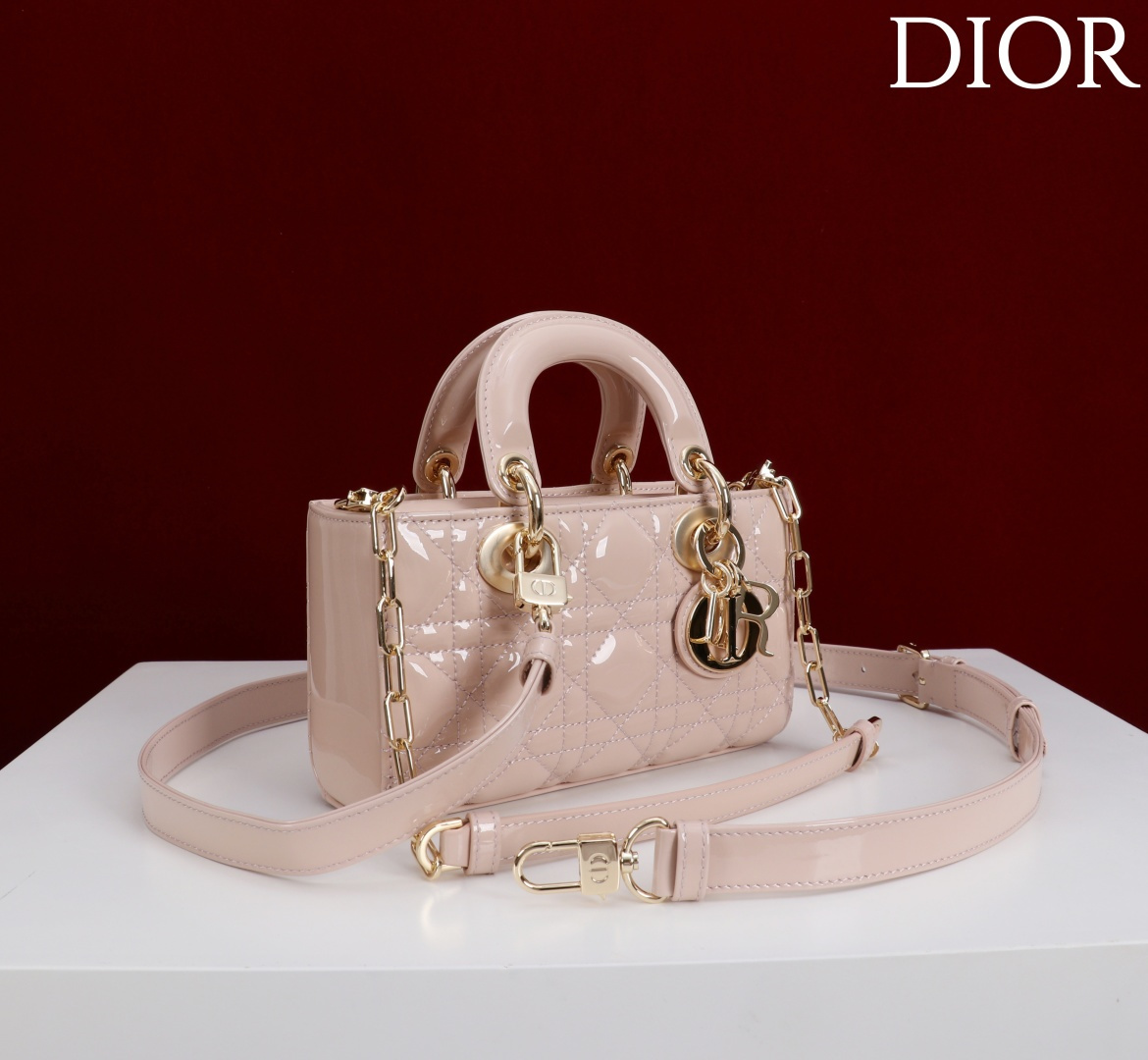   Dior