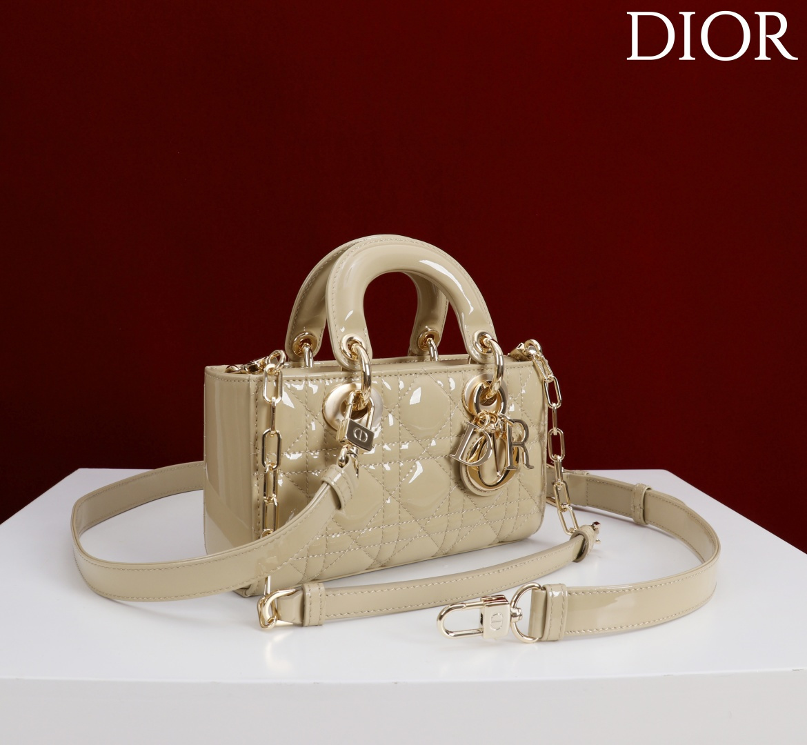  Dior