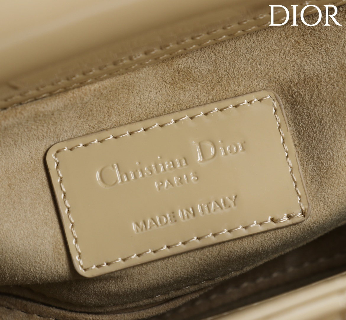  Dior